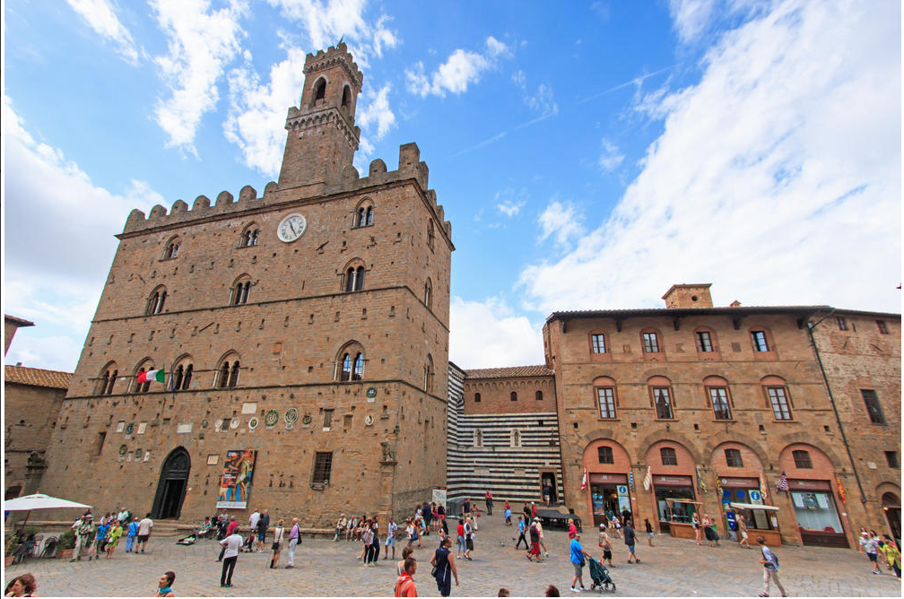 Discovering Tuscany's hidden treasures: San Gimignano, Volterra and San Galgano mysterious Abbey day trip from Florence - Photo 19