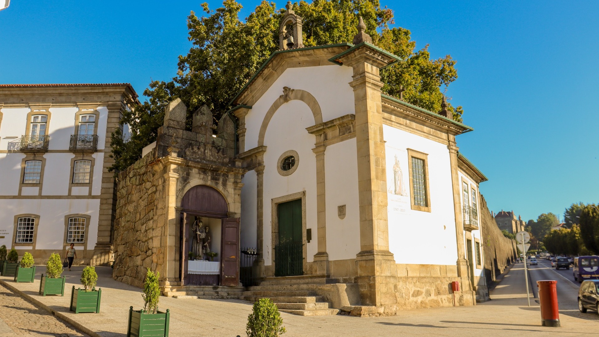 Private Day Tour from Porto: Guimarães, Braga and Bom Jesus - Photo 7