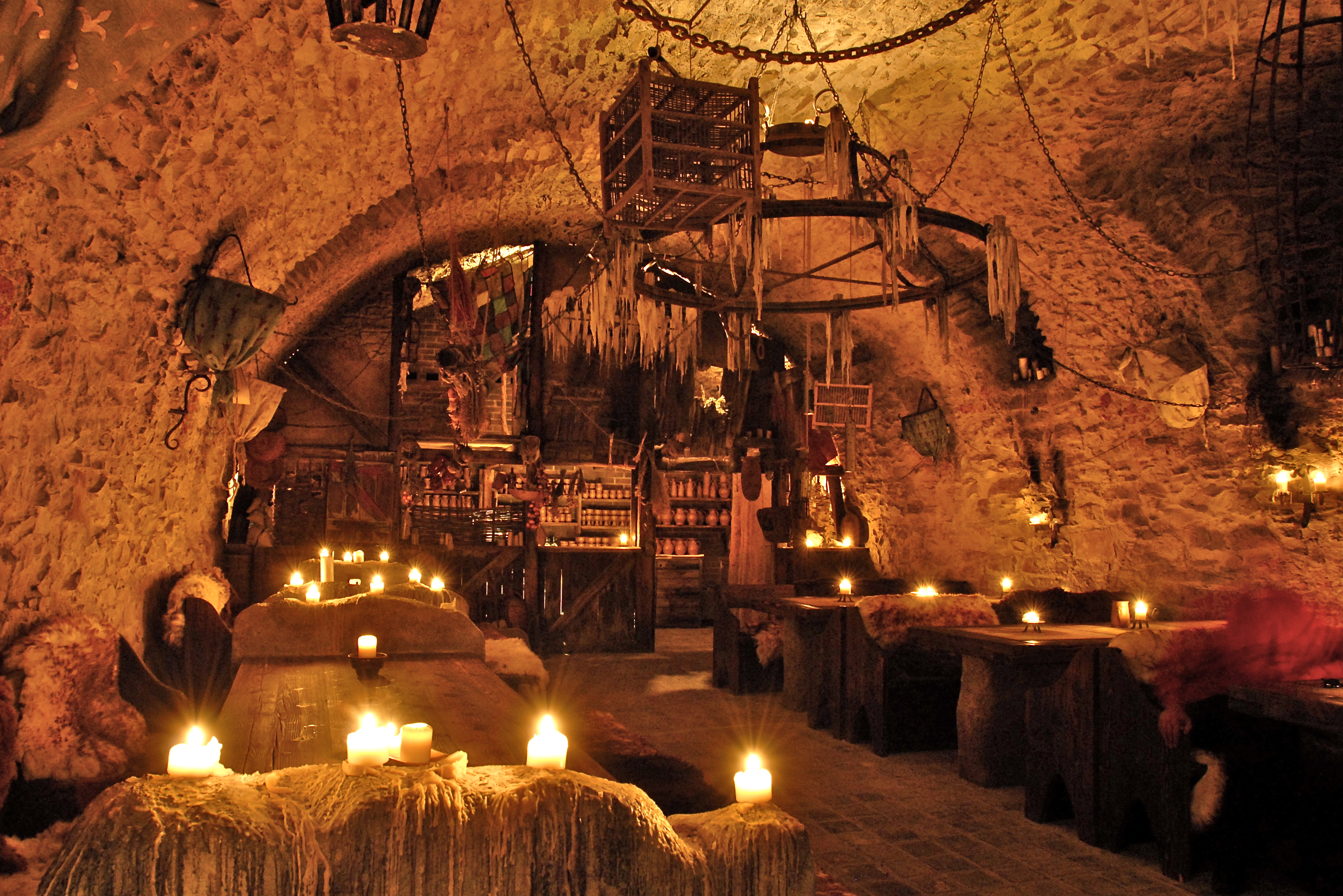 Medieval dinner with Unlimited Drinks in Prague - 3 course