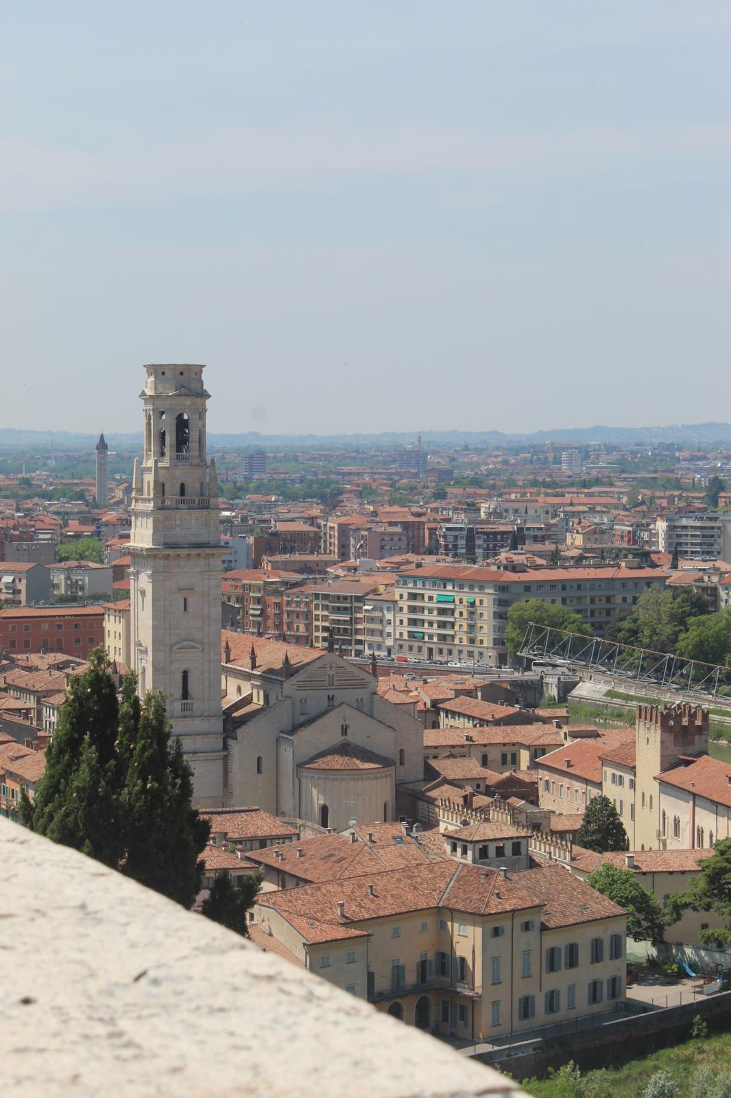 Guided Tour in Verona - Photo 2