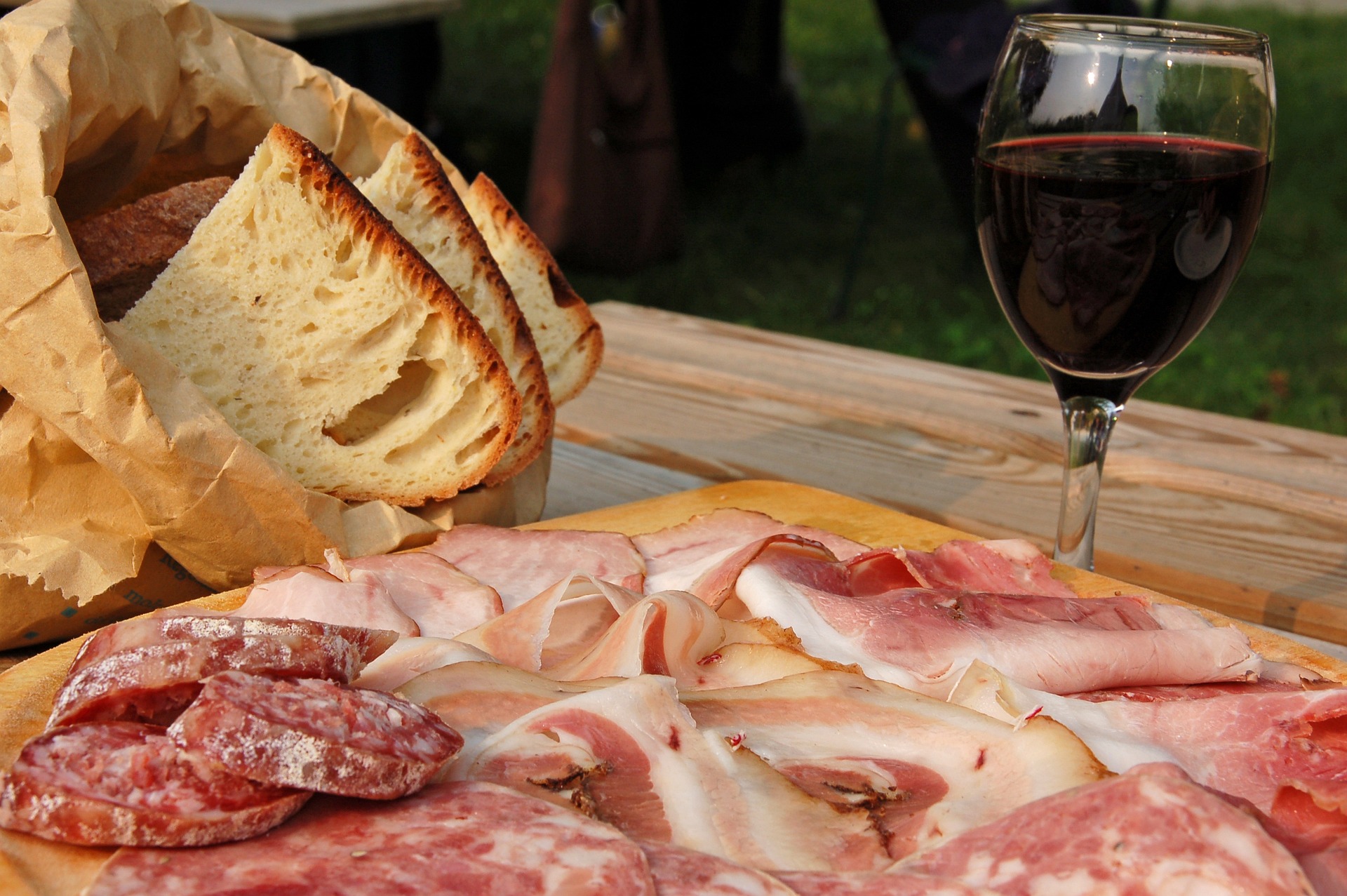 Tuscan Appetizer & Wine Tasting in San Gimignano countryside - Photo 3