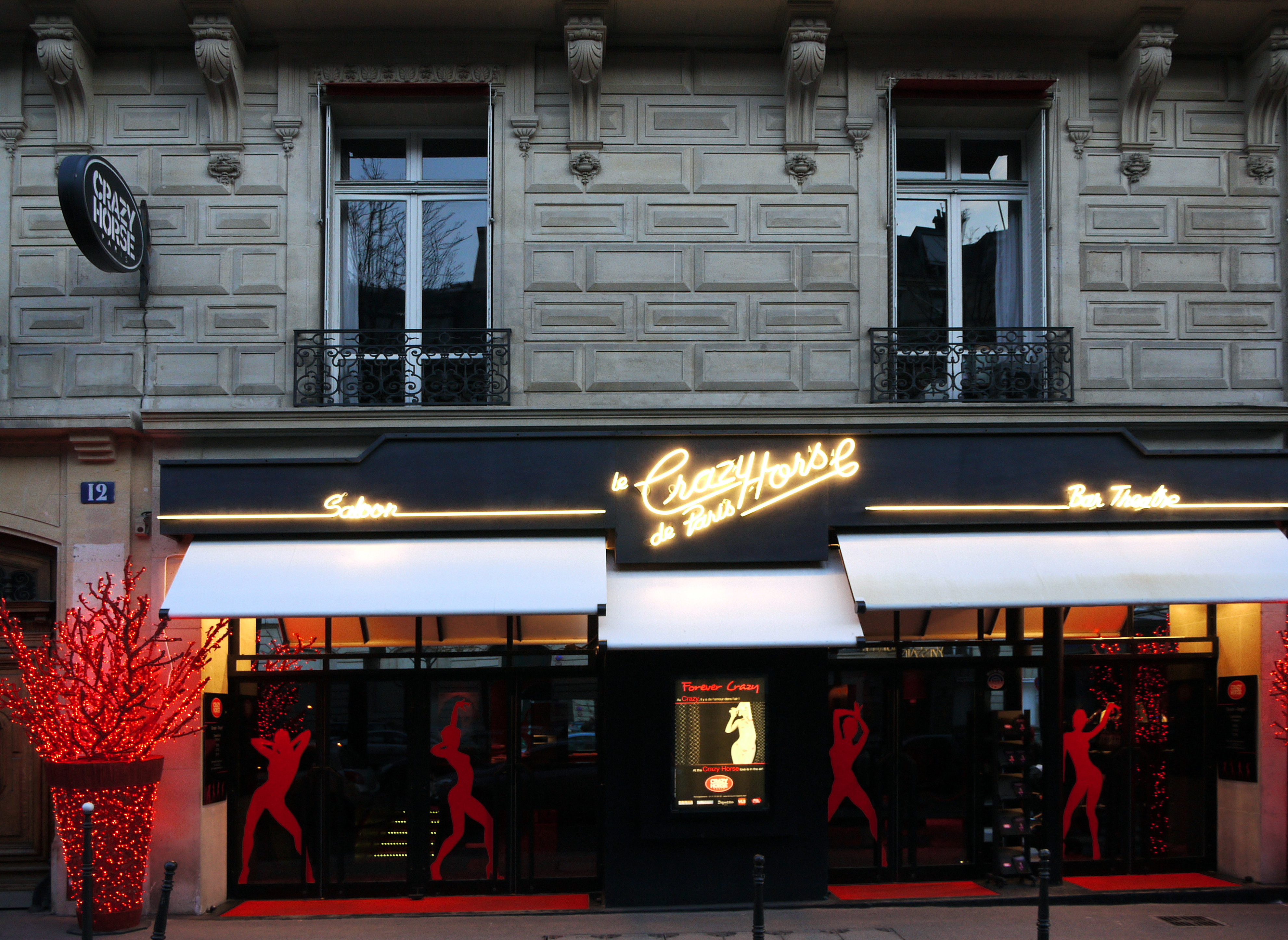 Paris is for Lovers: A Spicy Night Out – Image 3 | WeShare