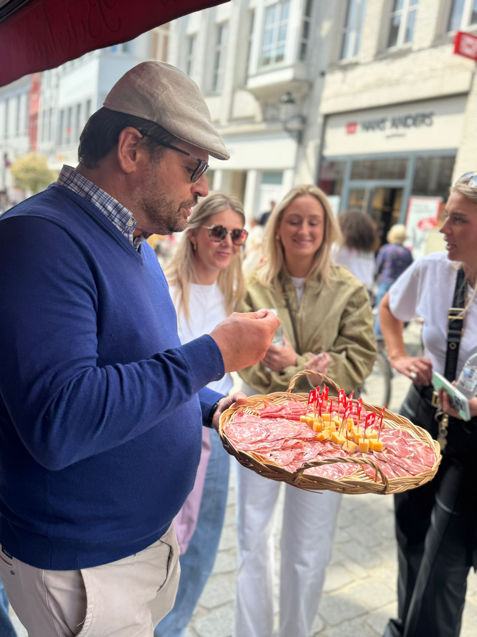 Bruges Food and History Tour: Culinary Delights & Hidden Gems – Image 1 | WeShare