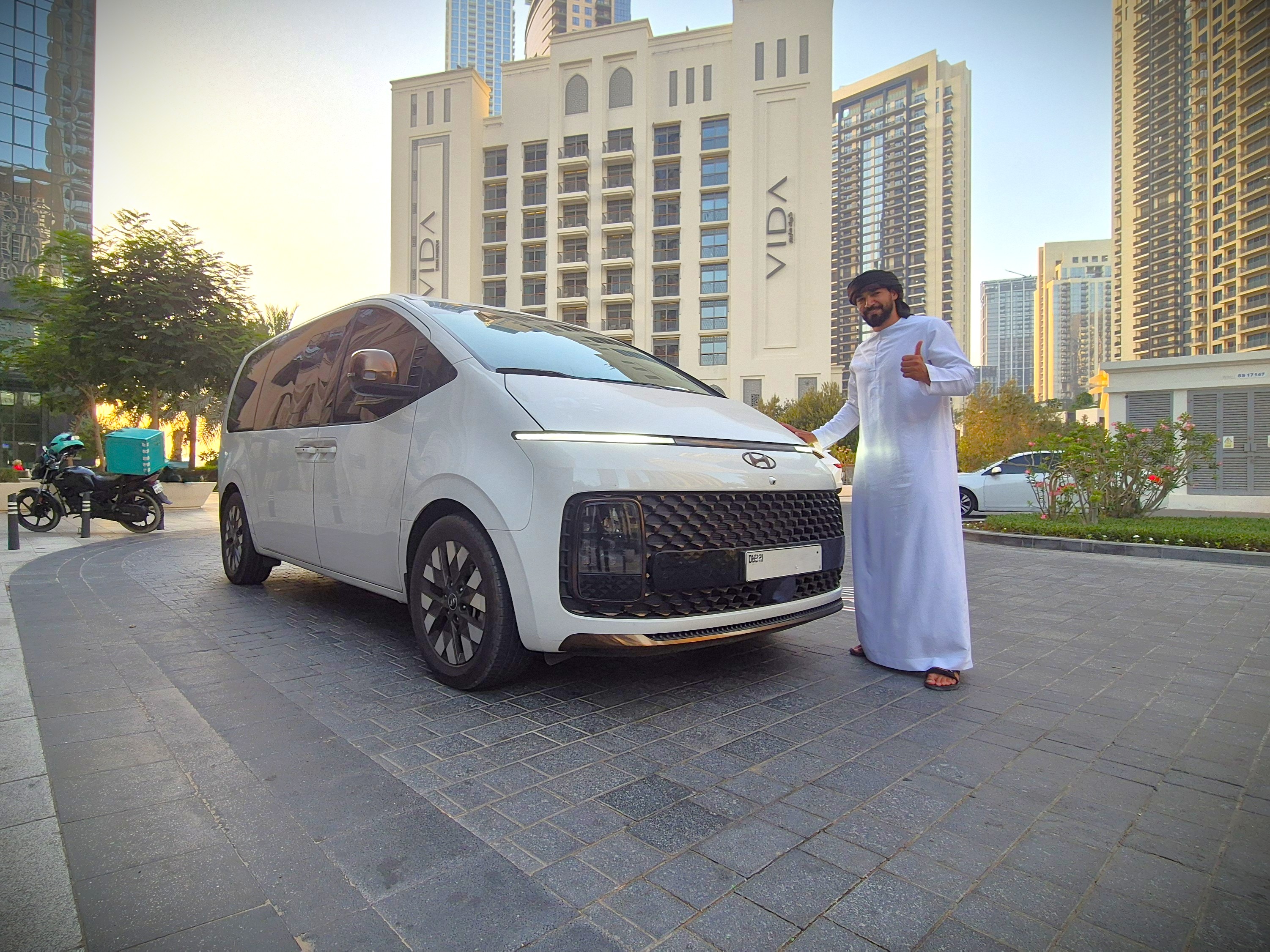 Dubai/Abu Dhabi: Private Transfer Service with tour guide – photo 4