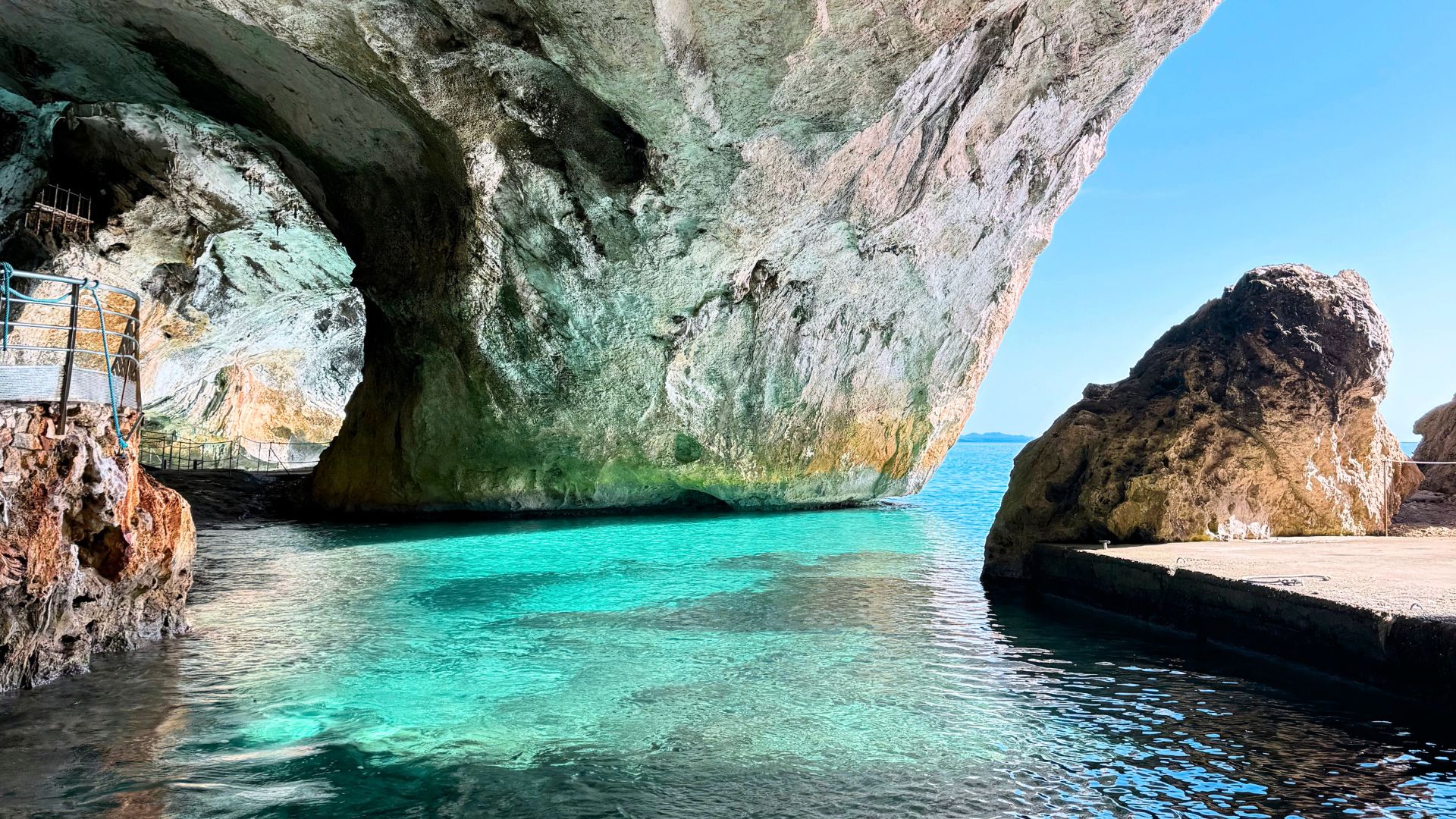 From Cala Gonone: dinghy trip in the Gulf of Orosei  - Photo 10