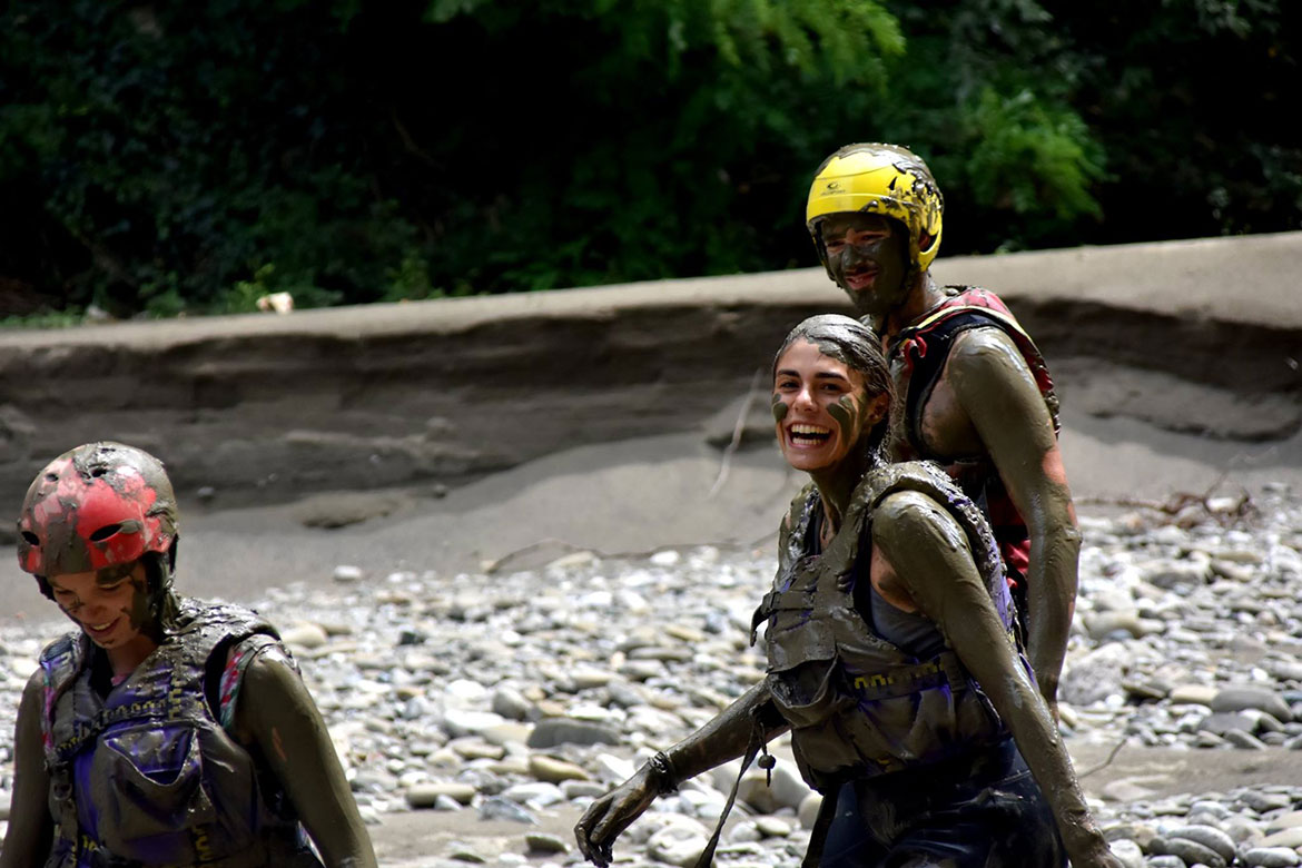 River hiking in the Osumi Canyons - Photo 4