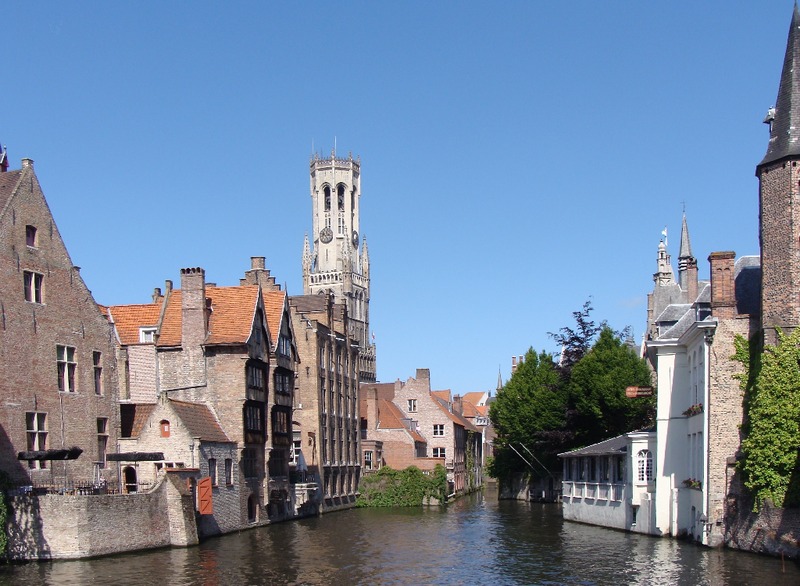 Extraordinary Bruges: Walking Audio Tour on Mobile App