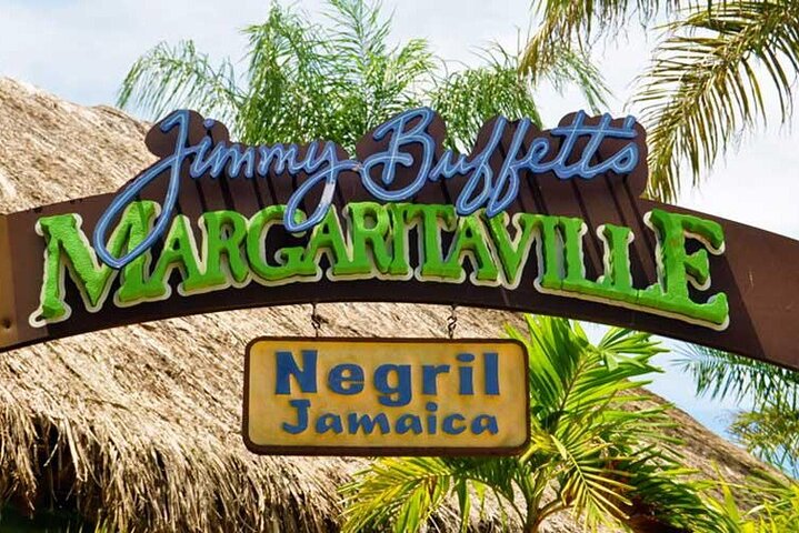 Margaritaville Negril, experiencia de fiesta en la playa en Jamaica | Comida, bebidas y diversión en el océano en Seven Mile Beach