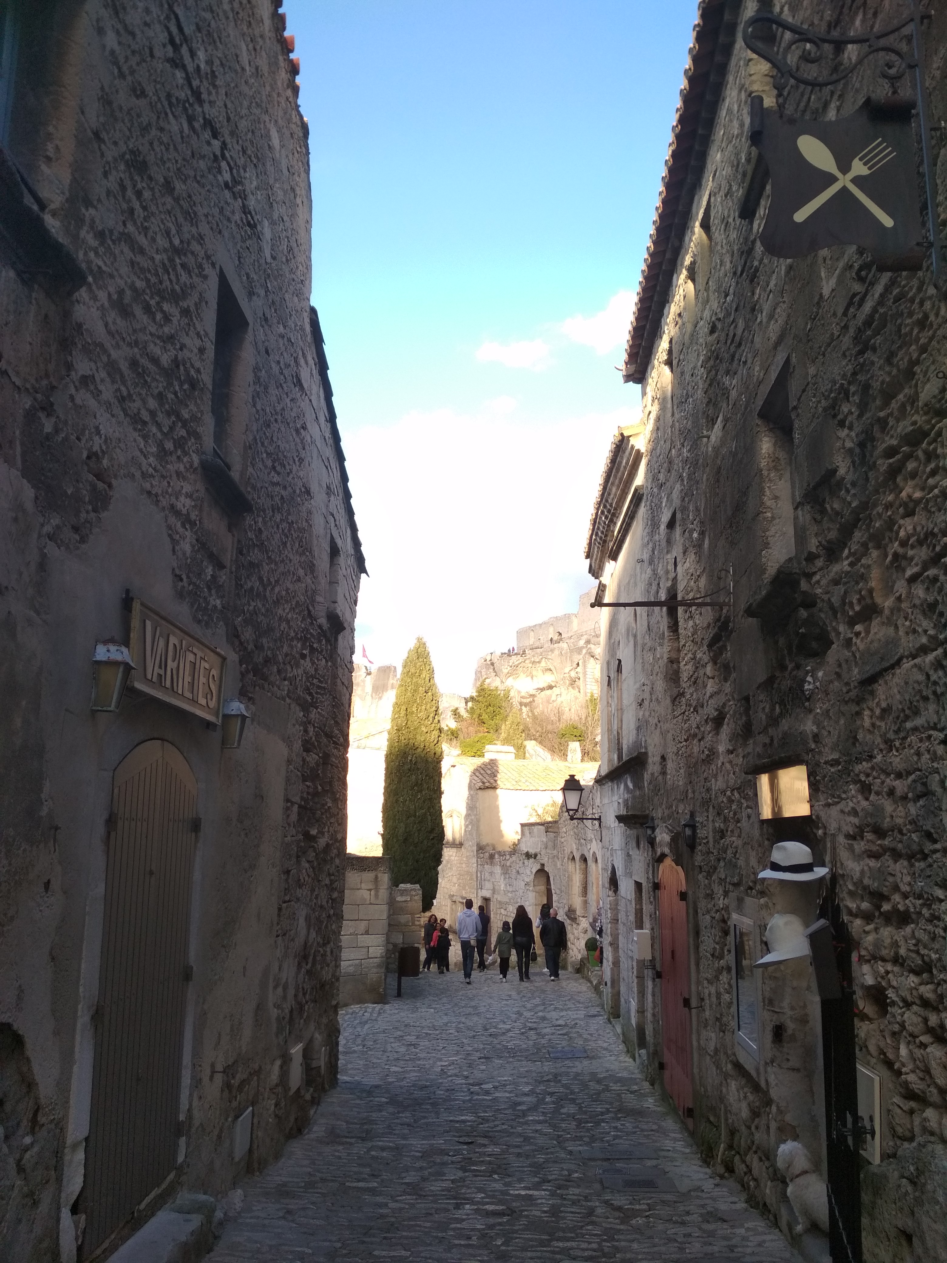 Arles et Les-Baux-de-Provence...  the splendor of Provence lifestyle - Photo 3