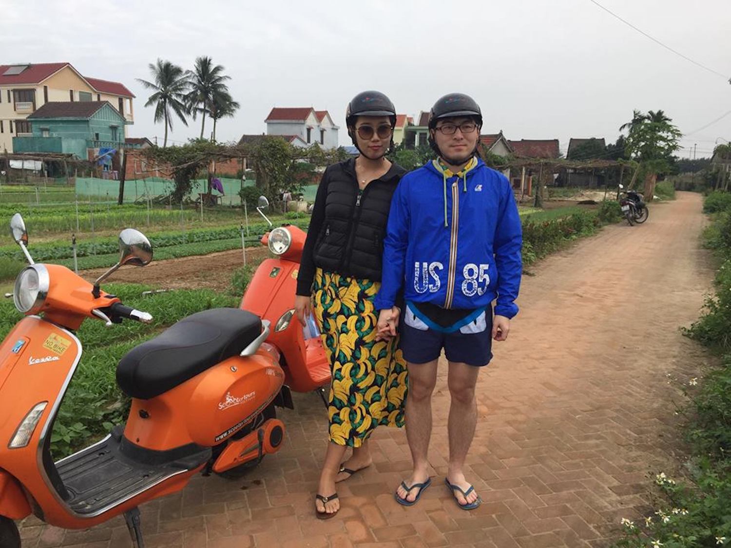 Hoi An: ELECTRIC SCOOTER AND ART WORKSHOP IN HOI AN Hoi An: ELECTRIC SCOOTER AND ART WORKSHOP IN HOI AN