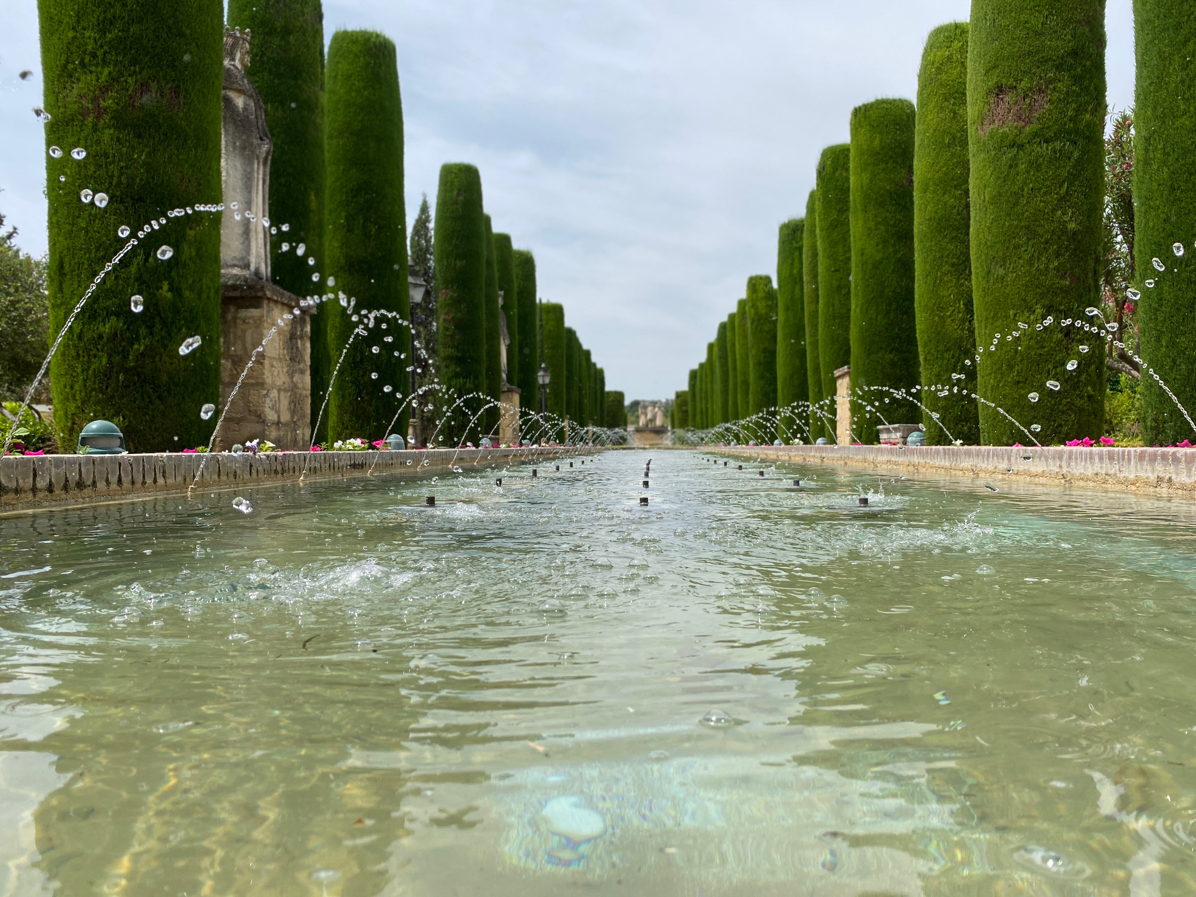 Visita guiada en español a los jardines del Alcázar de los Reyes Cristianos y a los Baños Califales. Incluye ticket - Photo 6