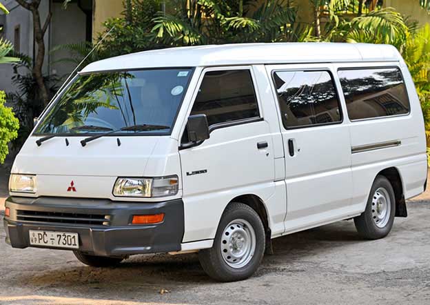Mitsubishi L300 Standard Van (Self-Drive)