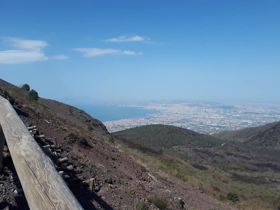 VESUVIUS VOLCANO TOUR (ita/engl/french/spanish) - Photo 11