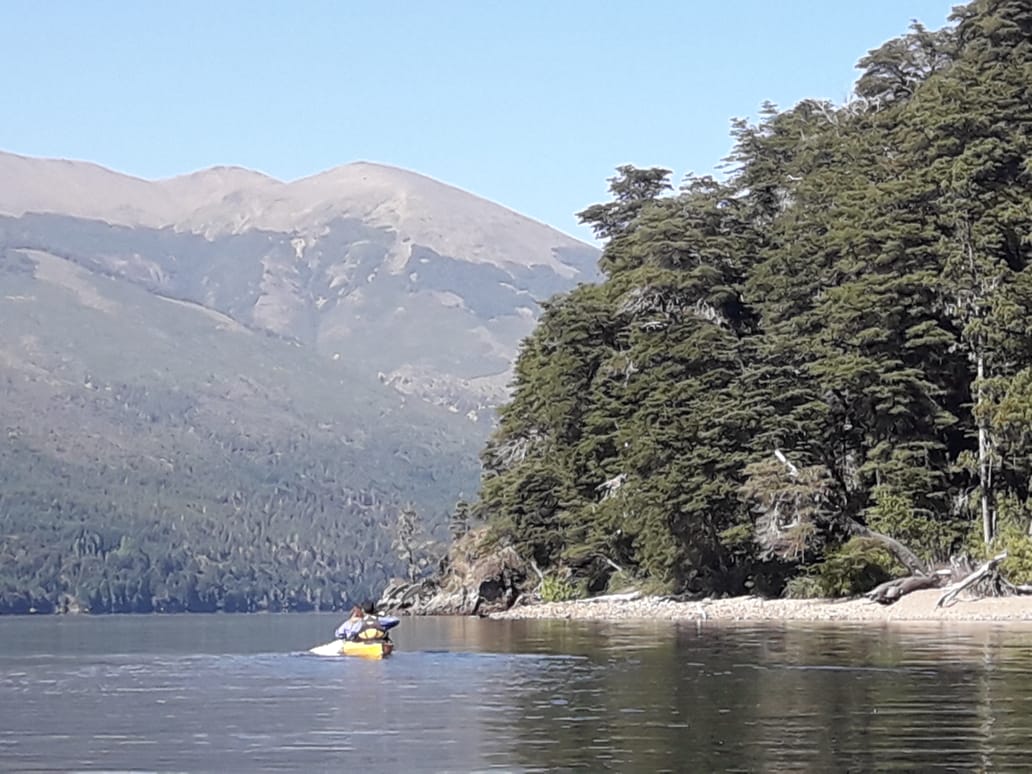 Kayak en el Lago Gutiérrez - Foto 4