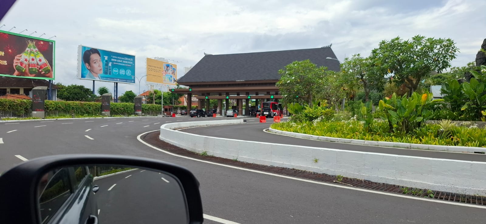 Salida desde la zona de Nusa Dua, Jimbaran y Sanur hacia el Aeropuerto Internacional Ngurah Rai de Bali (DPS)