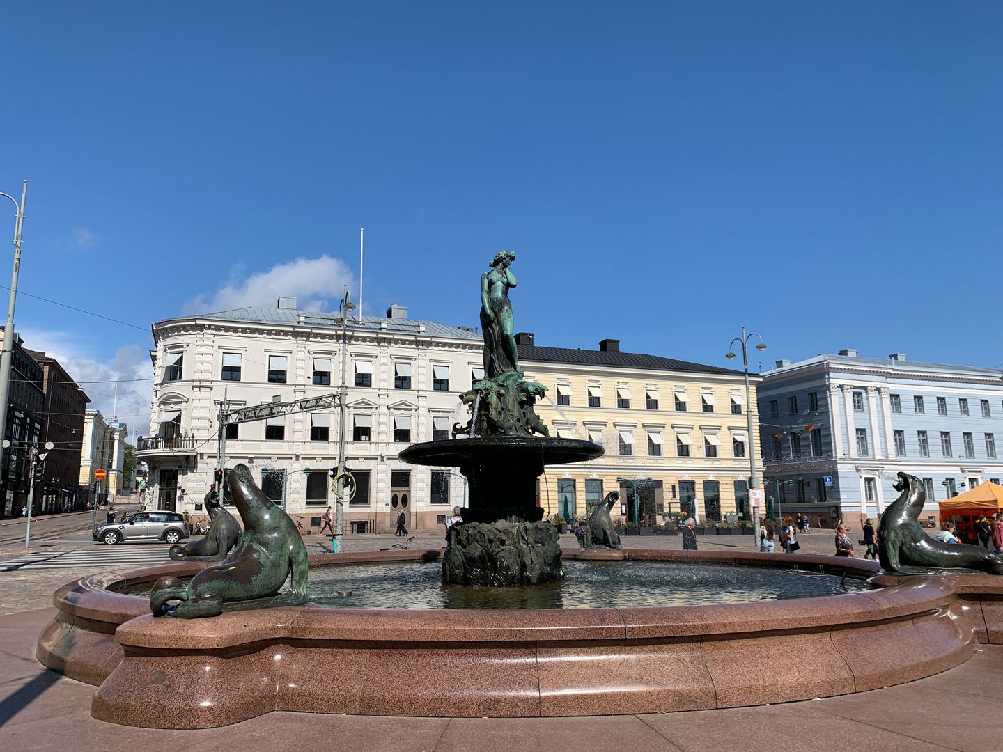 Helsinki: Walking Audio Tour on Mobile App