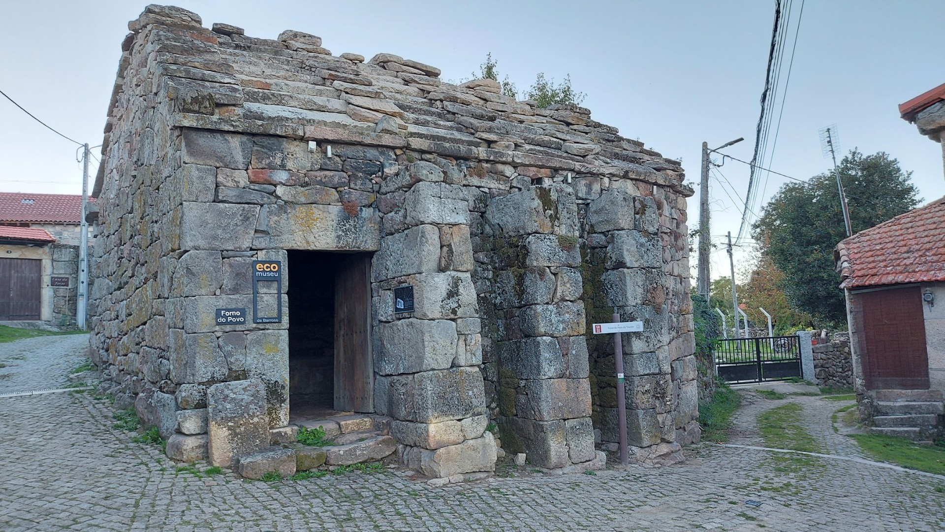 Private Gerês Tour from Porto: Waterfalls, Viewpoints and Thermal Villages - Photo 16