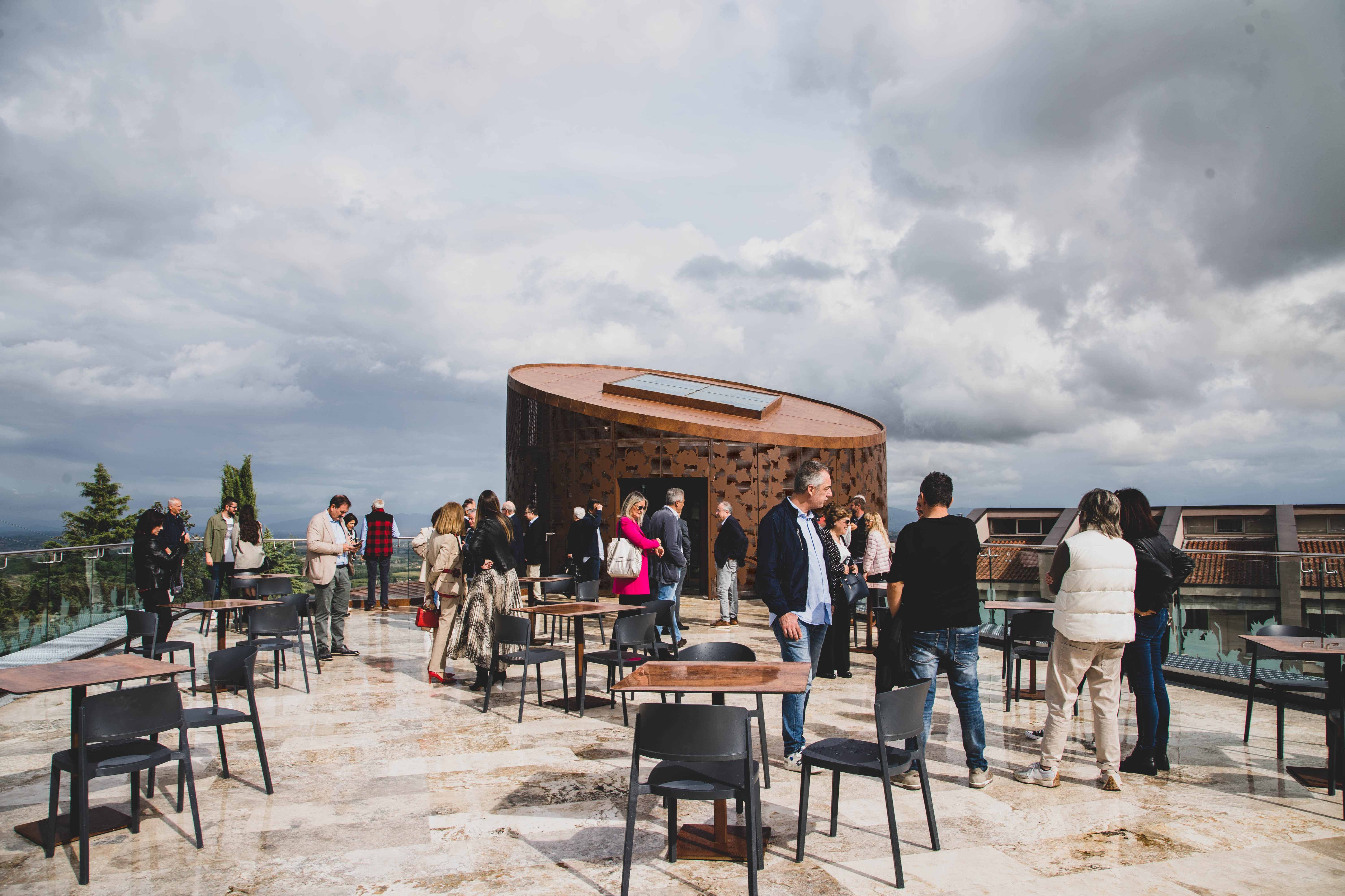 Montepulciano Wine Experience: Premium Tastings & Expert Cheese Pairings