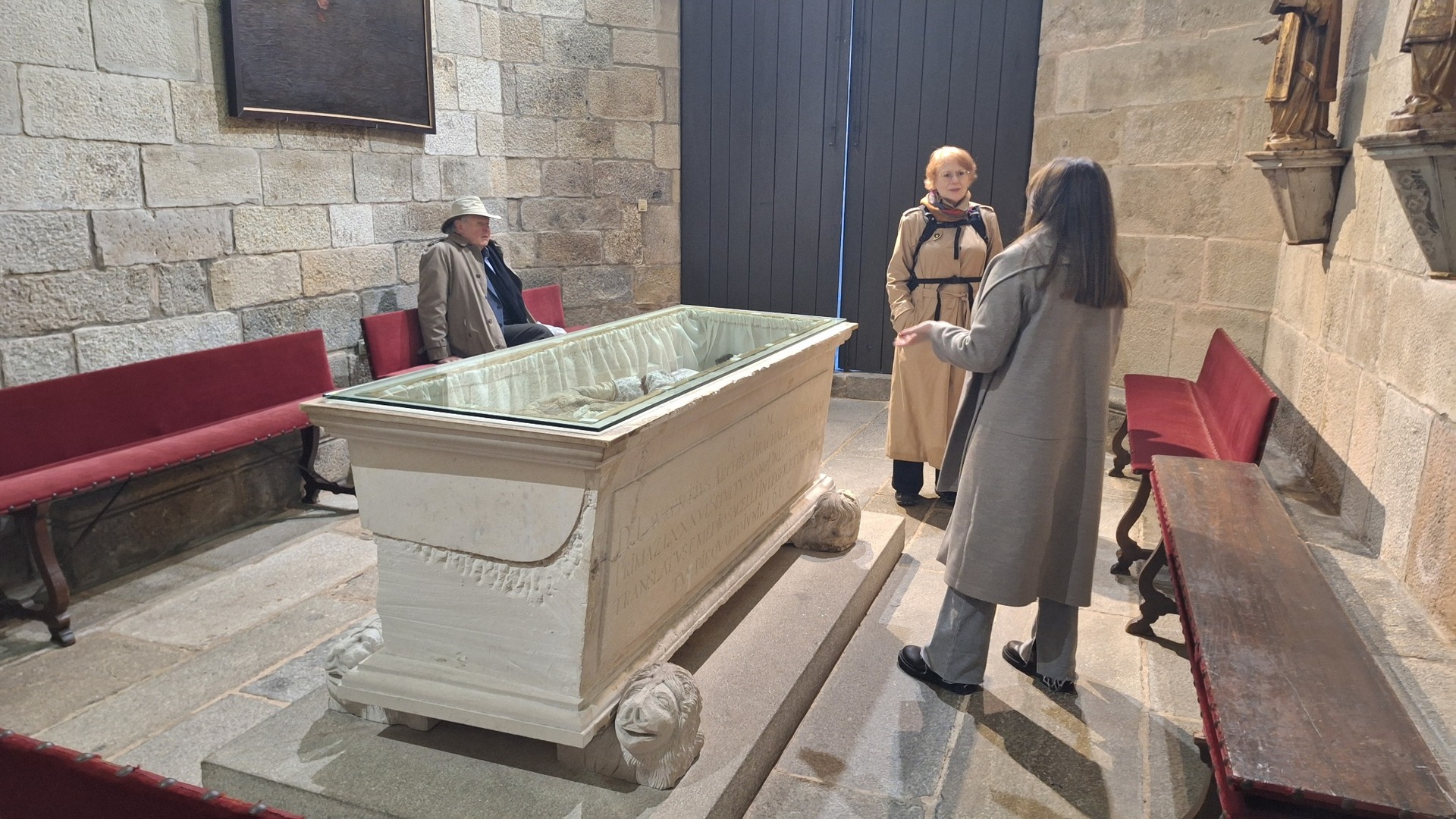 Private Day Tour from Porto: Guimarães, Braga and Bom Jesus - Photo 10