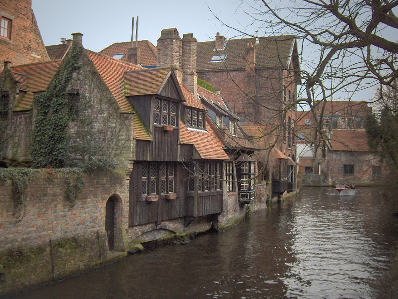 Extraordinary Bruges: Walking Audio Tour on Mobile App