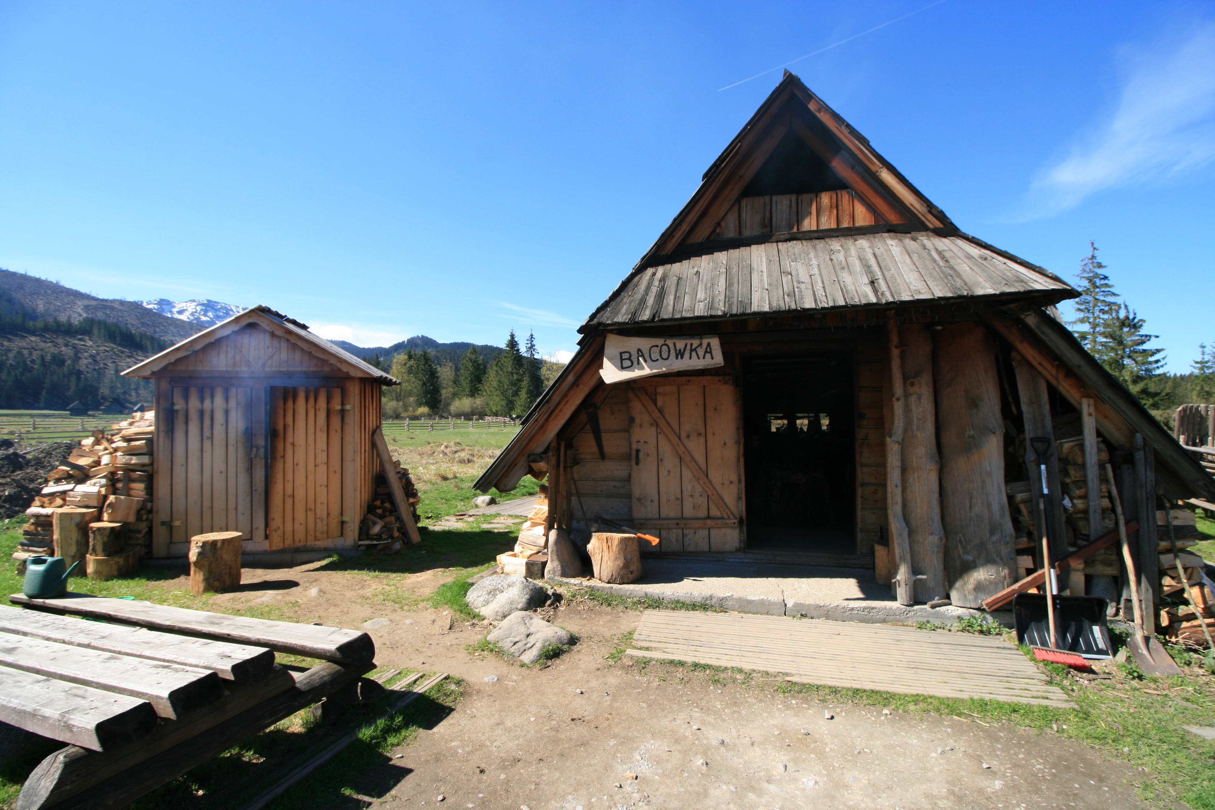 Zakopane: Tour from Krakow with Krupówki, Cable Car and Thermal Pools