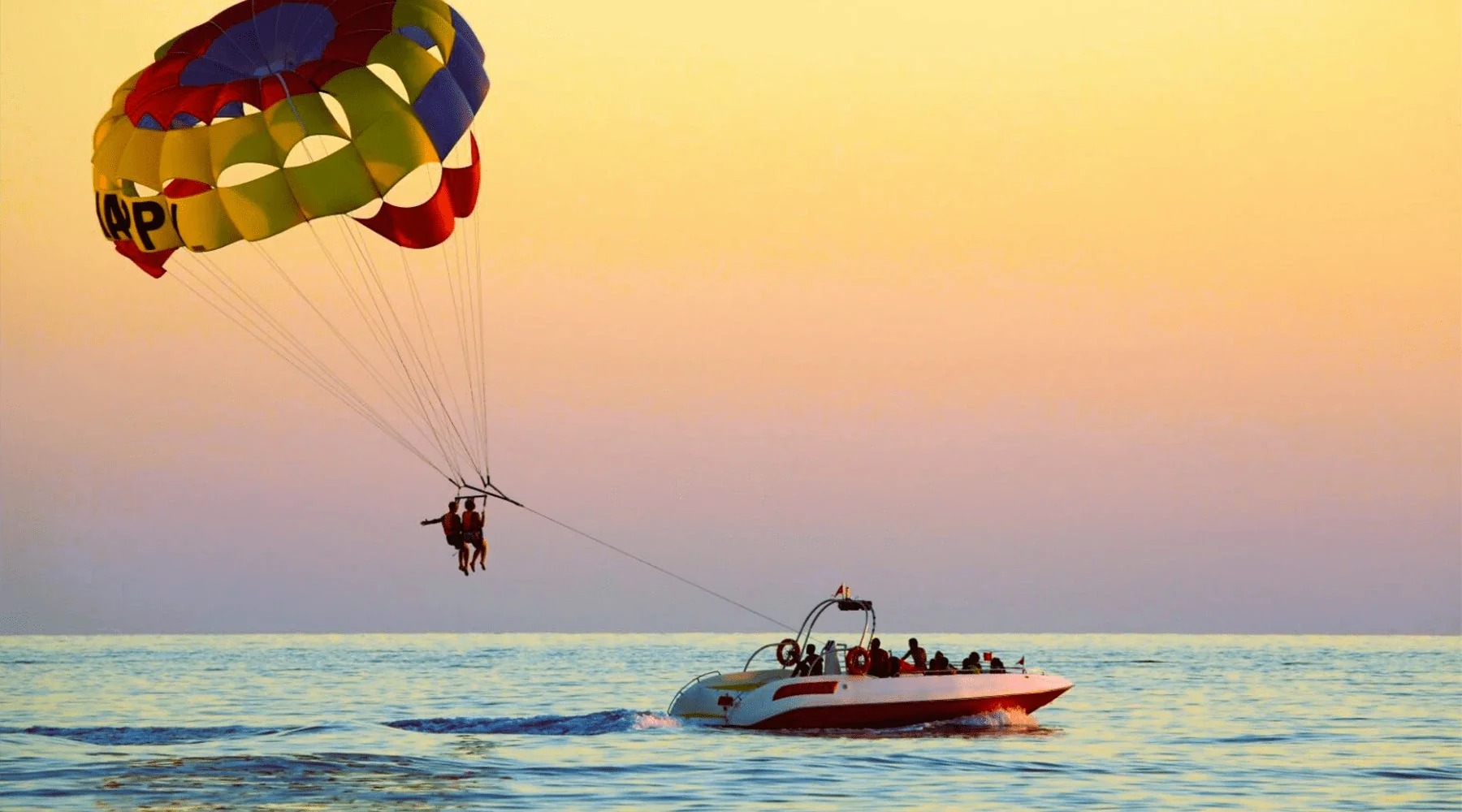 Hurghada Parasailing Experience Fly Above the Red Sea – photo 6