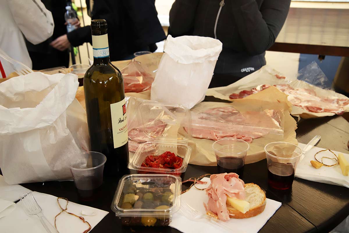 Street Food Walking Tour in Verona - Photo 14