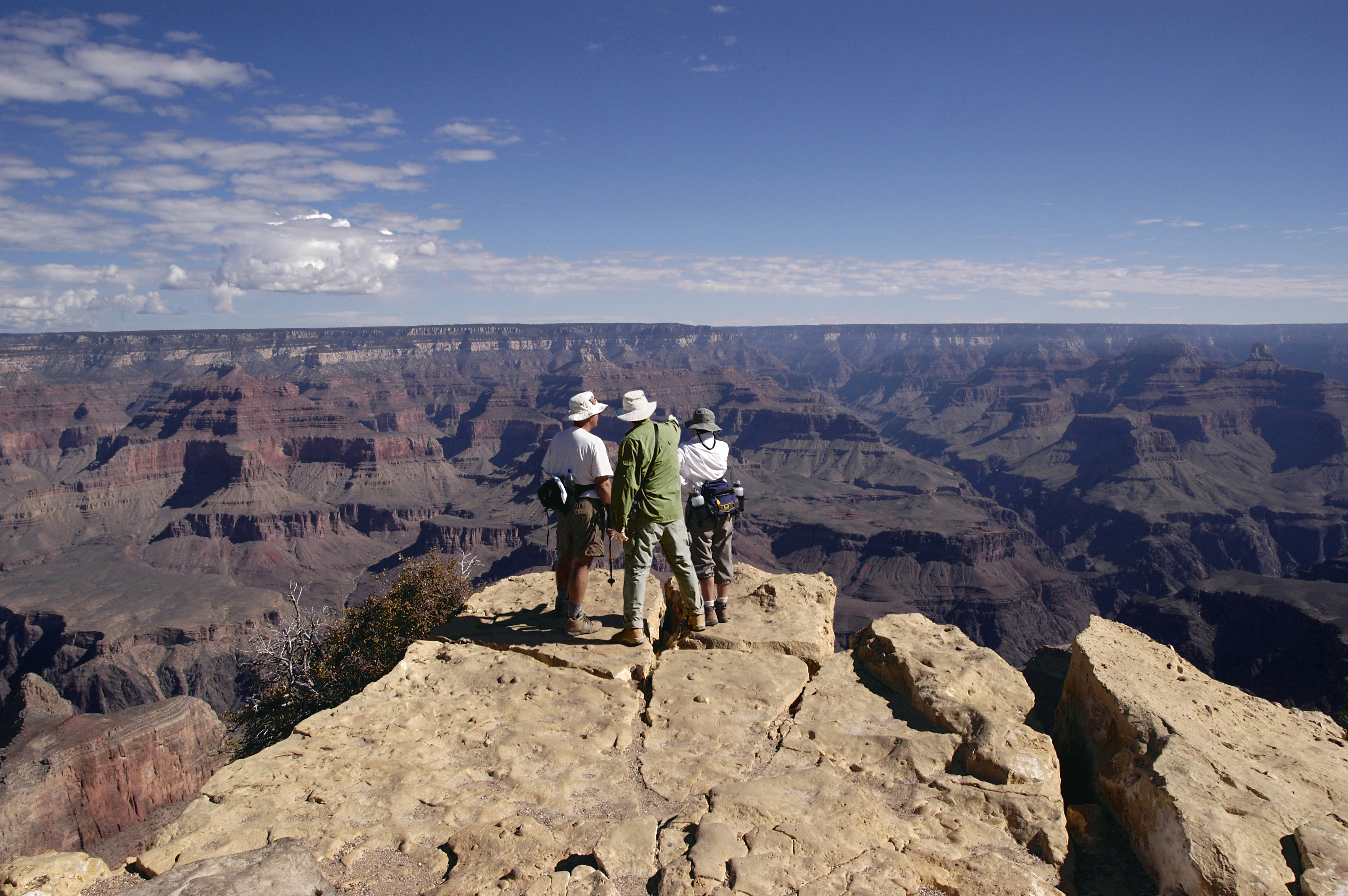 7-Day National Parks Tour: Zion, Bryce Canyon, Monument Valley and Grand Canyon South Rim with Camping (SWHCAMP) - Alojamientos en Las Vegas (Nevada)