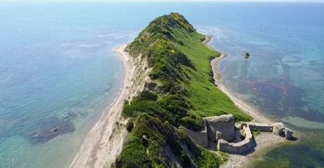 From Durres Golem: Cape of Rodon Castle & Wine Tasting Tour