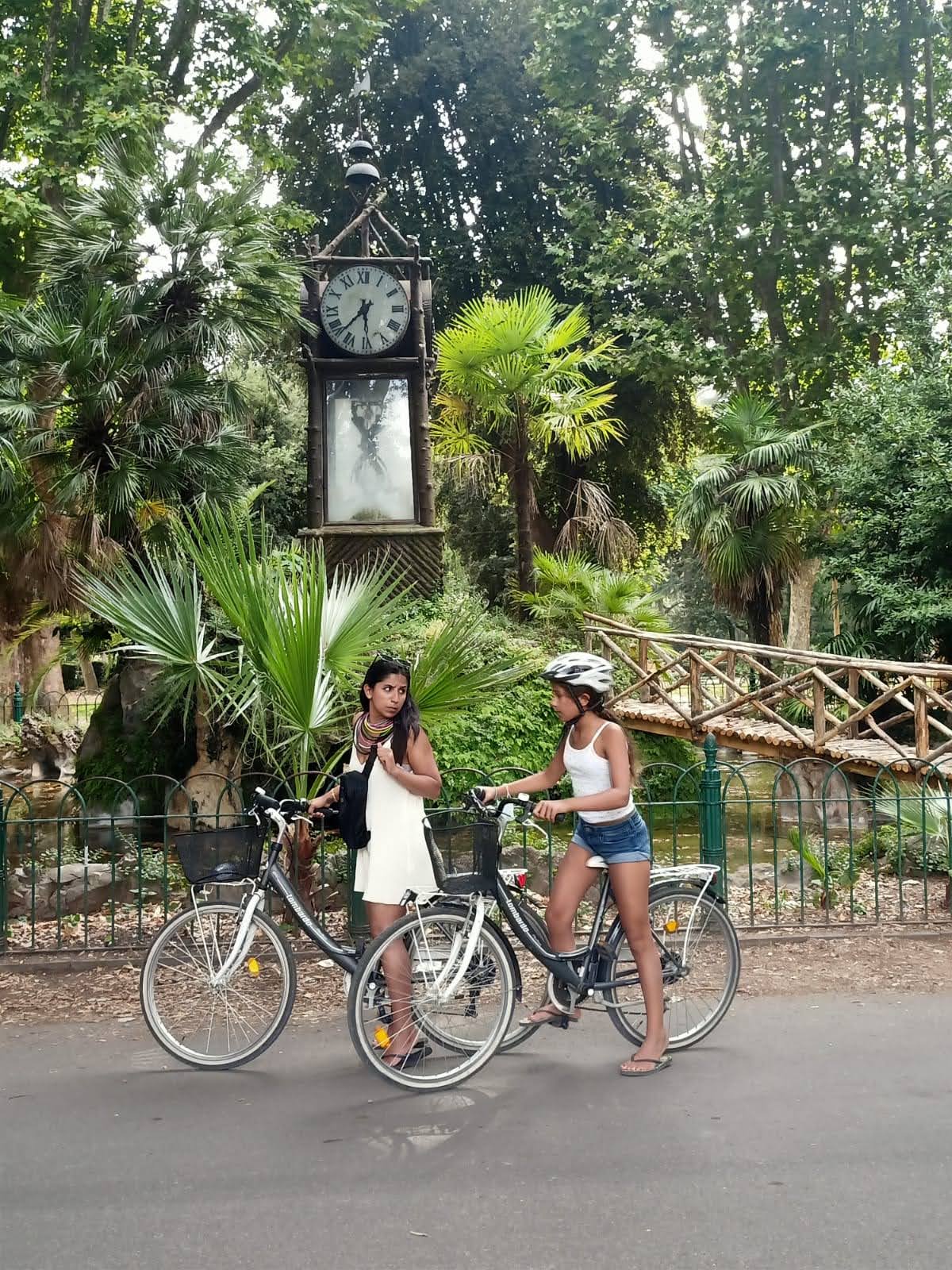 Unexpected Rome: cycle between Villa Borghese and Villa Ada, discover the magic of the Coppedè district - Photo 6