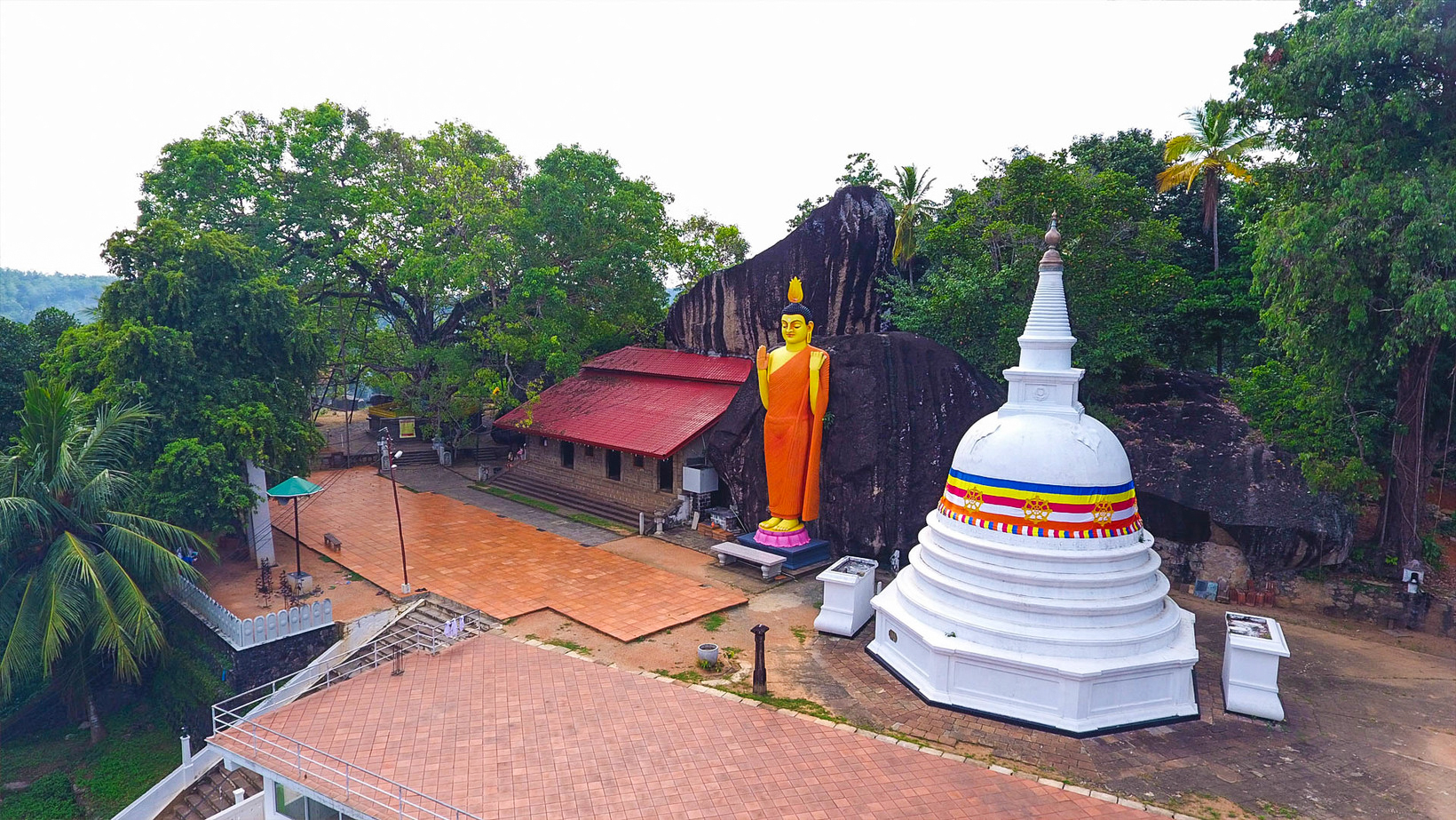 Hidden Temples and Secluded Coastlines from Galle City