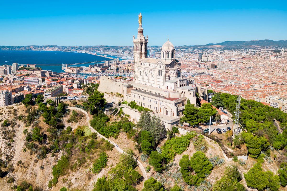Marseille Highlights: Private Shore Excursion with Panoramic Views