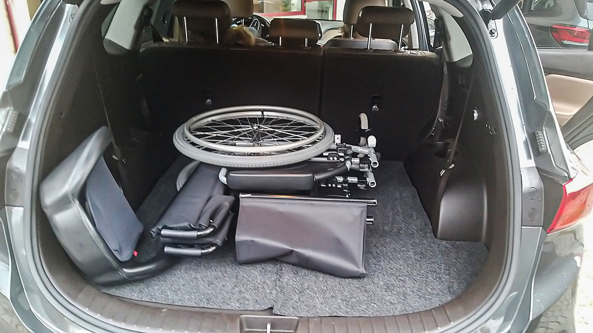 Private car transfer from Porto to Guimarães - Photo 20