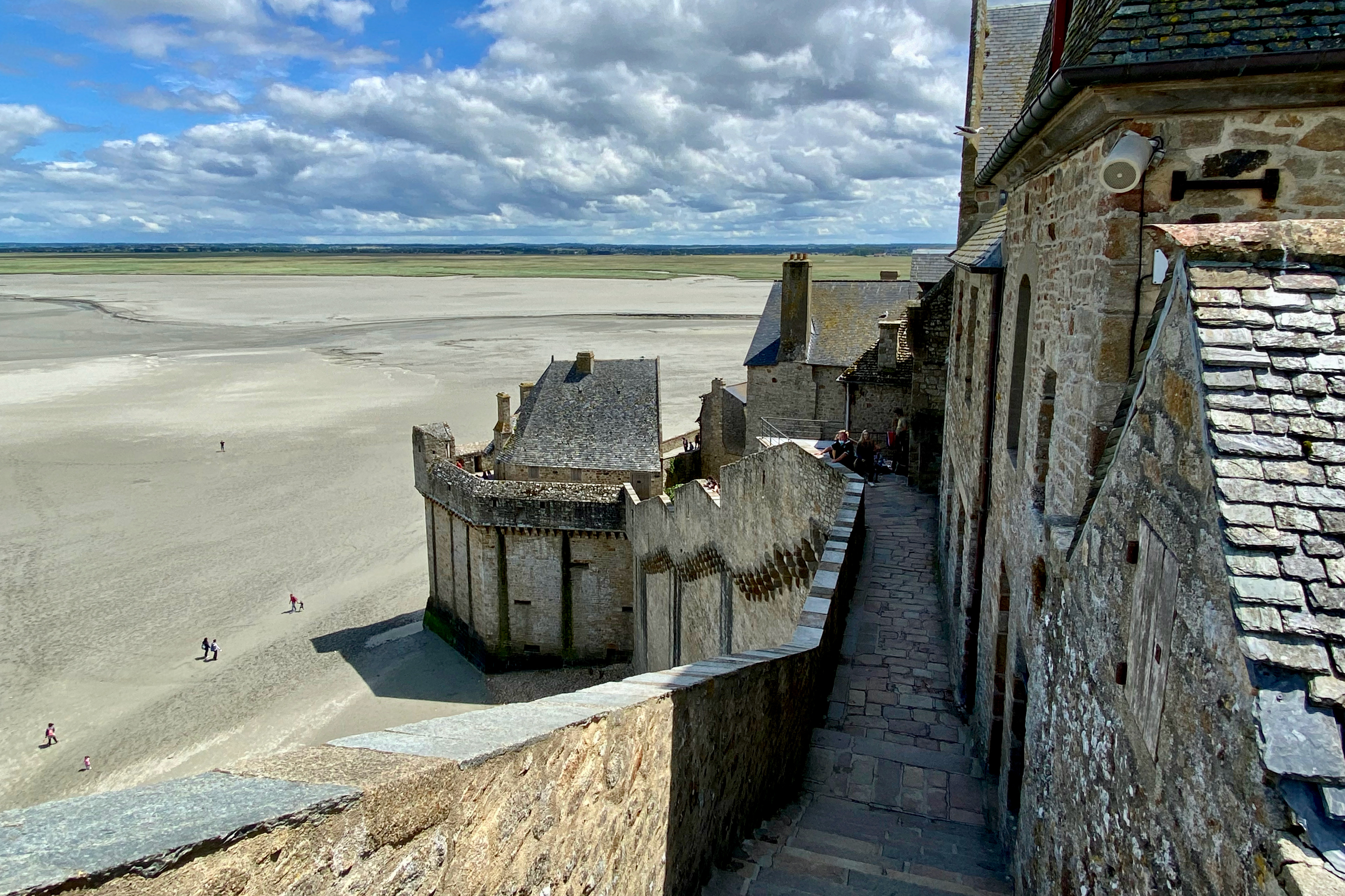 3-day Normandy, D-Day, Mont Saint-Michel, 3 Loire Castles Small-group by Minivan. - Photo 55
