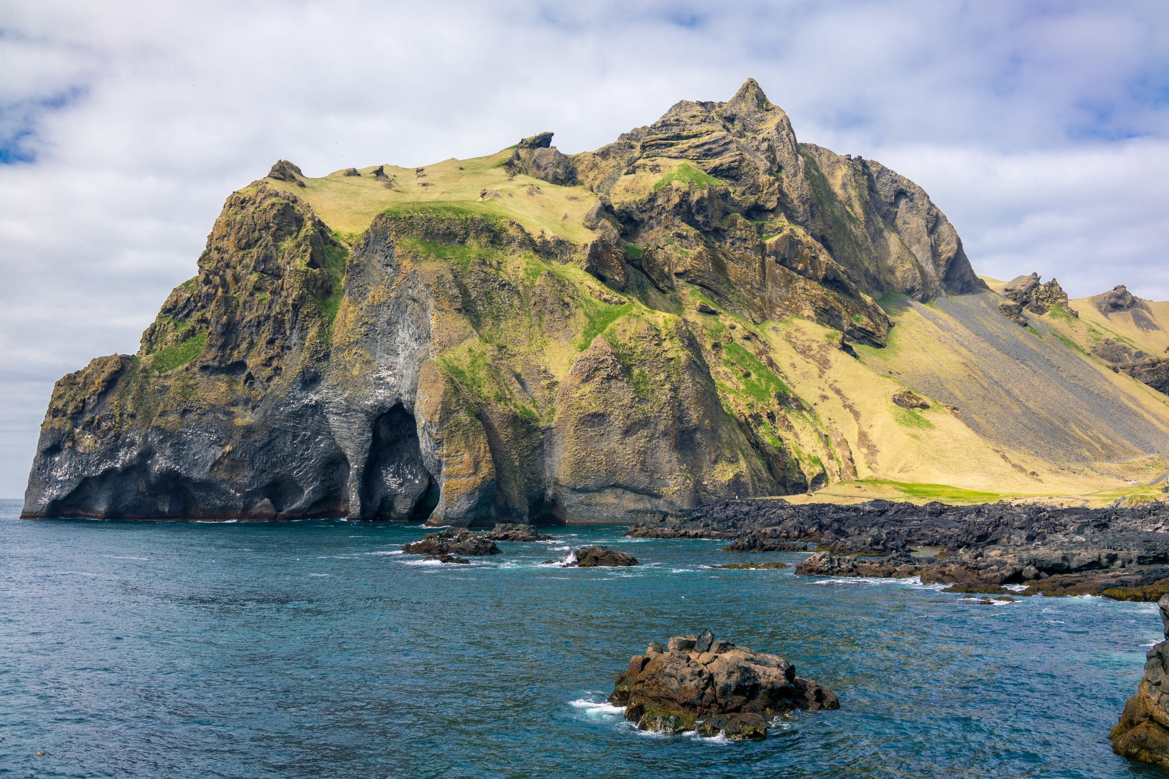 Iceland: Private Westman Islands - Volcano, Wildlife & Scenic Views - photo 16