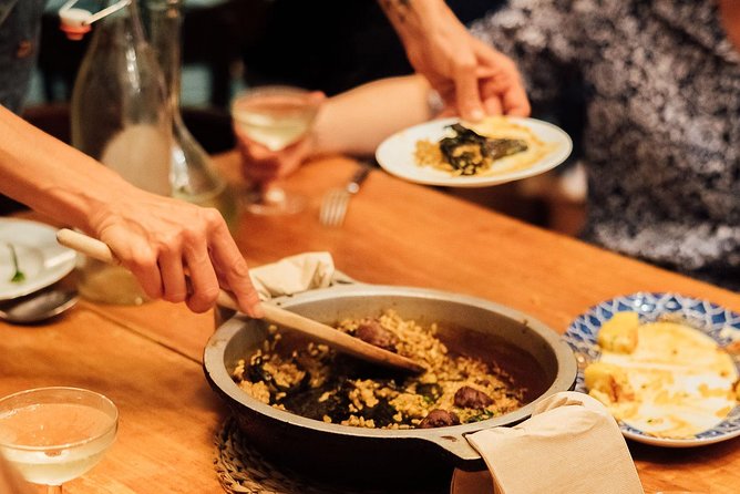 Tapas & Wine Experience