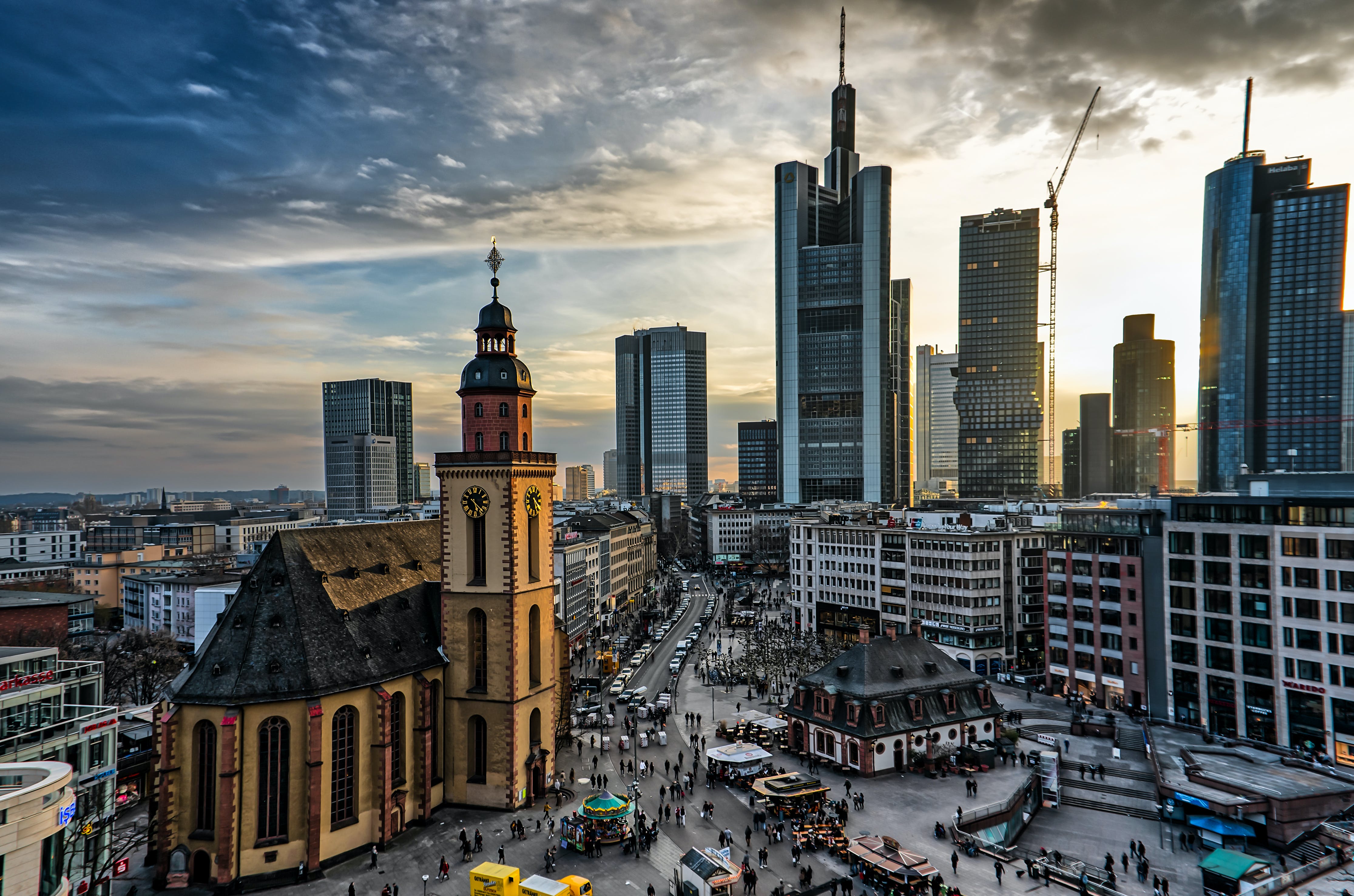 Escapadas a la ciudad de Frankfurt: 03 noches / 04 días