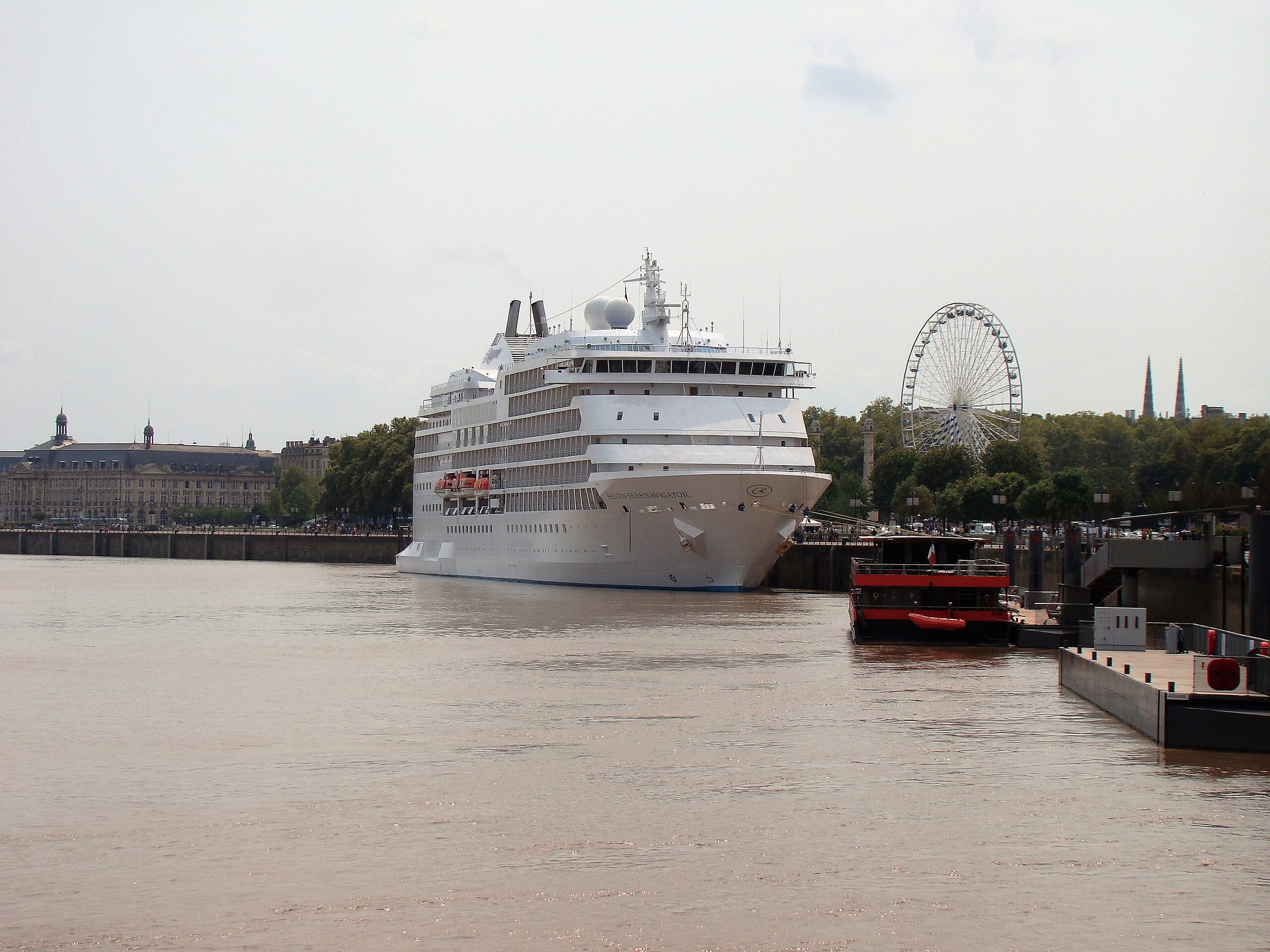 Bordeaux: Private Shore Excursion Walking Tour