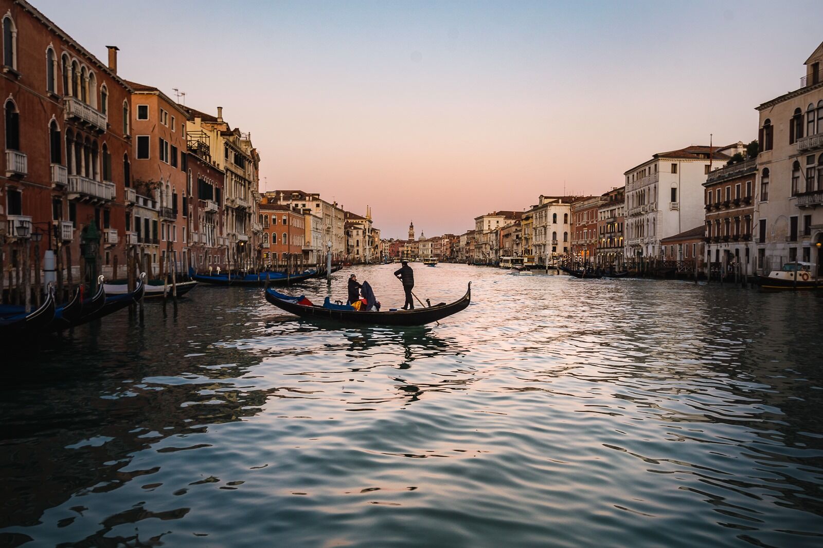 Romantic Gondola Ride with Live Serenade along the Grand Canal - Photo 13