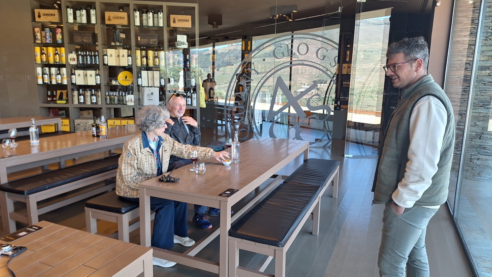 Private Douro Valley Tour: Provesende, Pinhão, Scenic Viewpoints and most renowned wineries - Photo 22