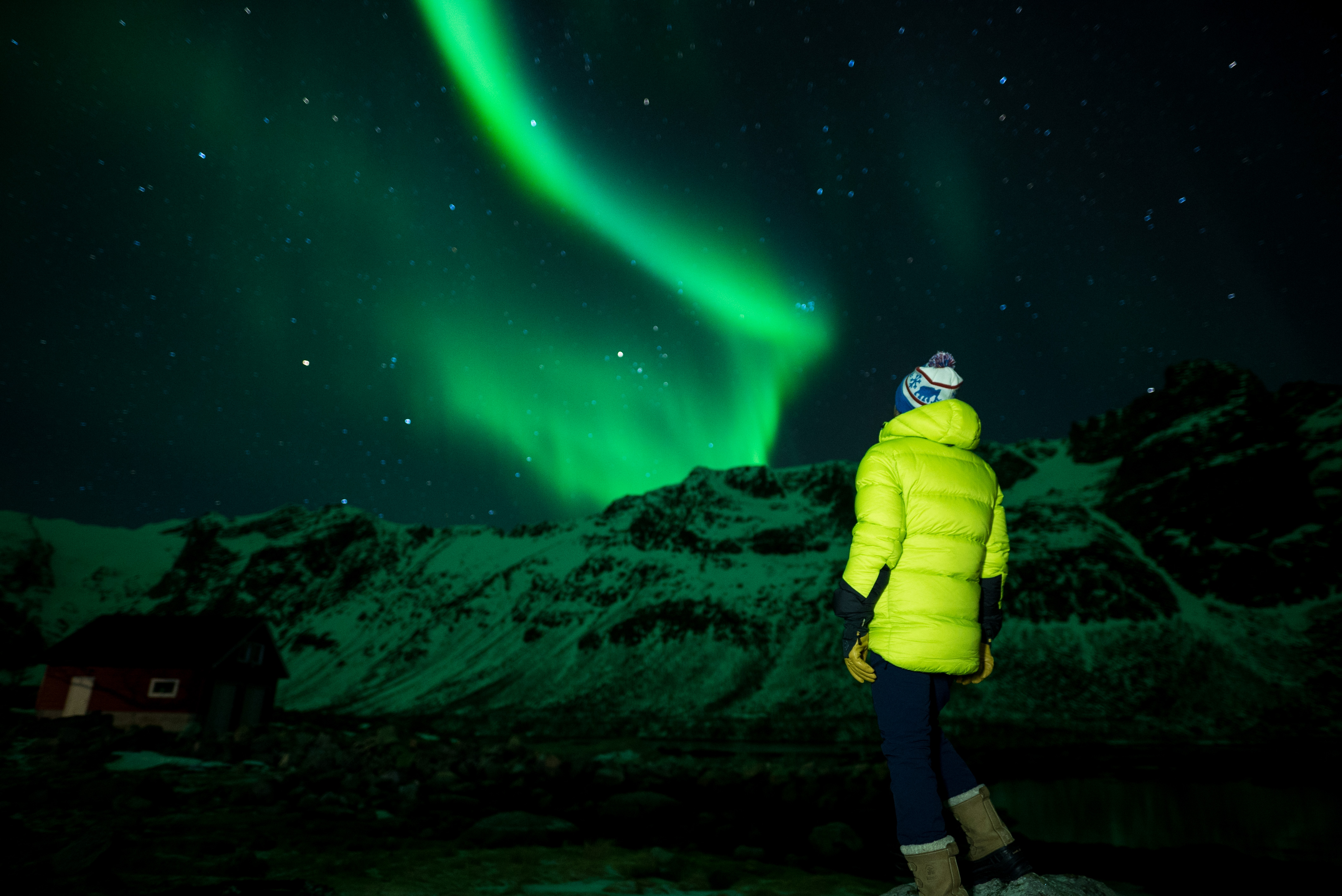 Northern Lights Minibus with Thermal Suits & Photos