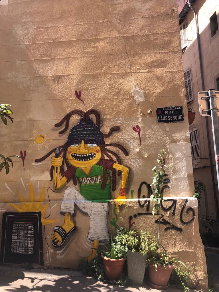 Tour gastronómico y arte callejero en el barrio más antiguo de Marsella: le Panier