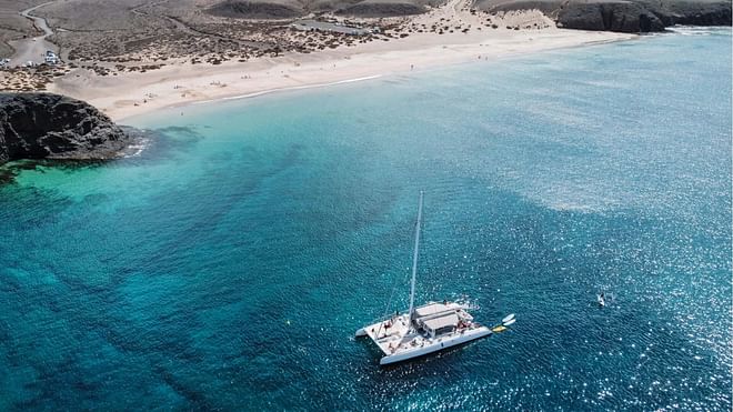 Platinum Tour en Catamarán a las Playas de Papagayo desde Playa blanca