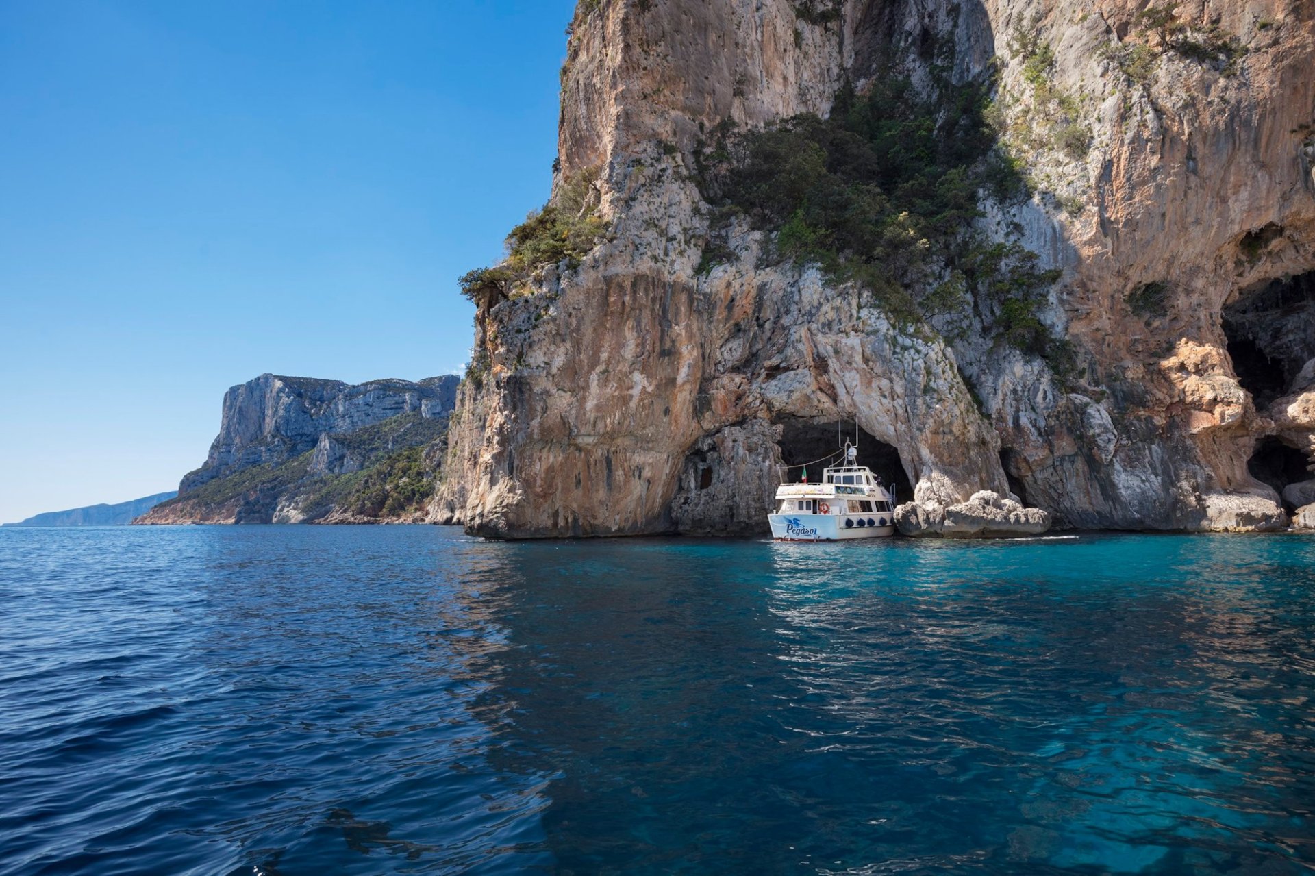 From Cala Gonone: motorboat tour with transfer to the Bue Marino Caves - Photo 10