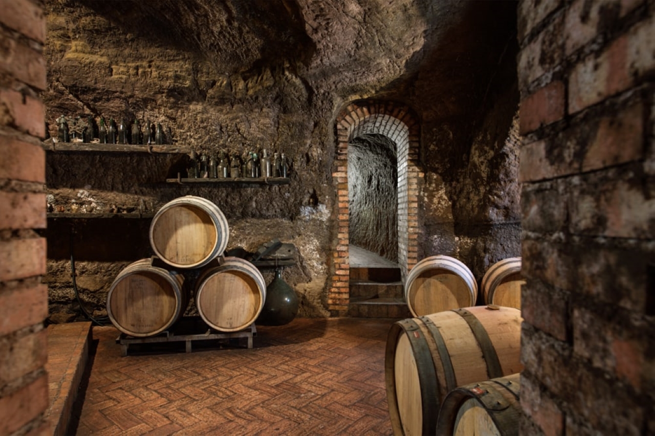 Basilicata: Discover the volcanic tuff caves and taste excellent Lucanian wines - Photo 3