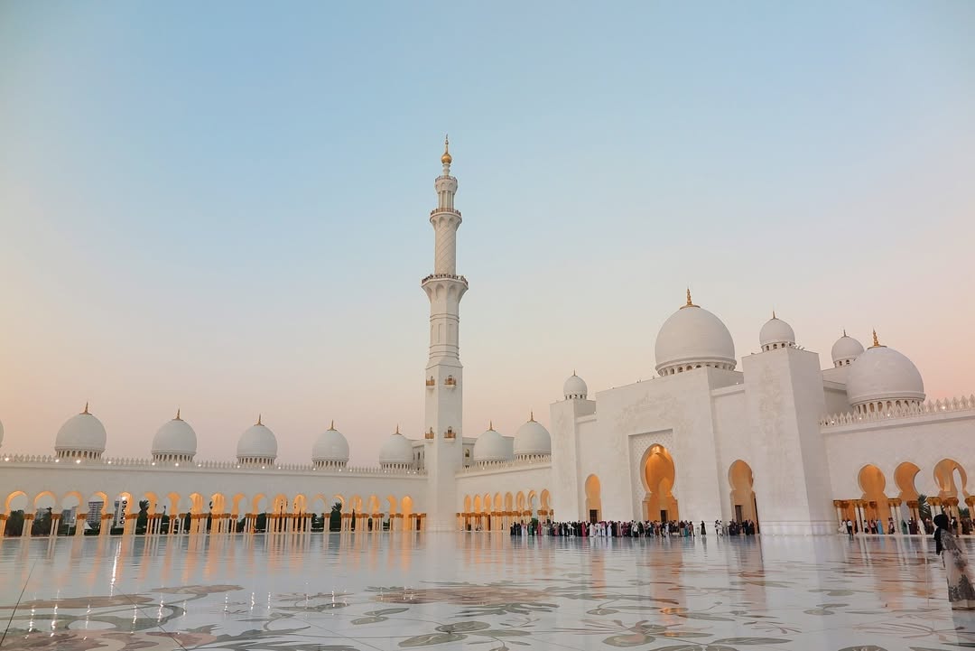 Abu Dhabi SIC City Tour with Lunch – Image 3 | WeShare