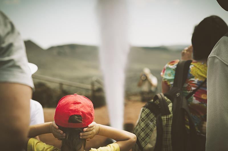 Ruta de los volcanes: Visitas al Parque Nacional de Timanfaya, El Lago Verde y La Geria
