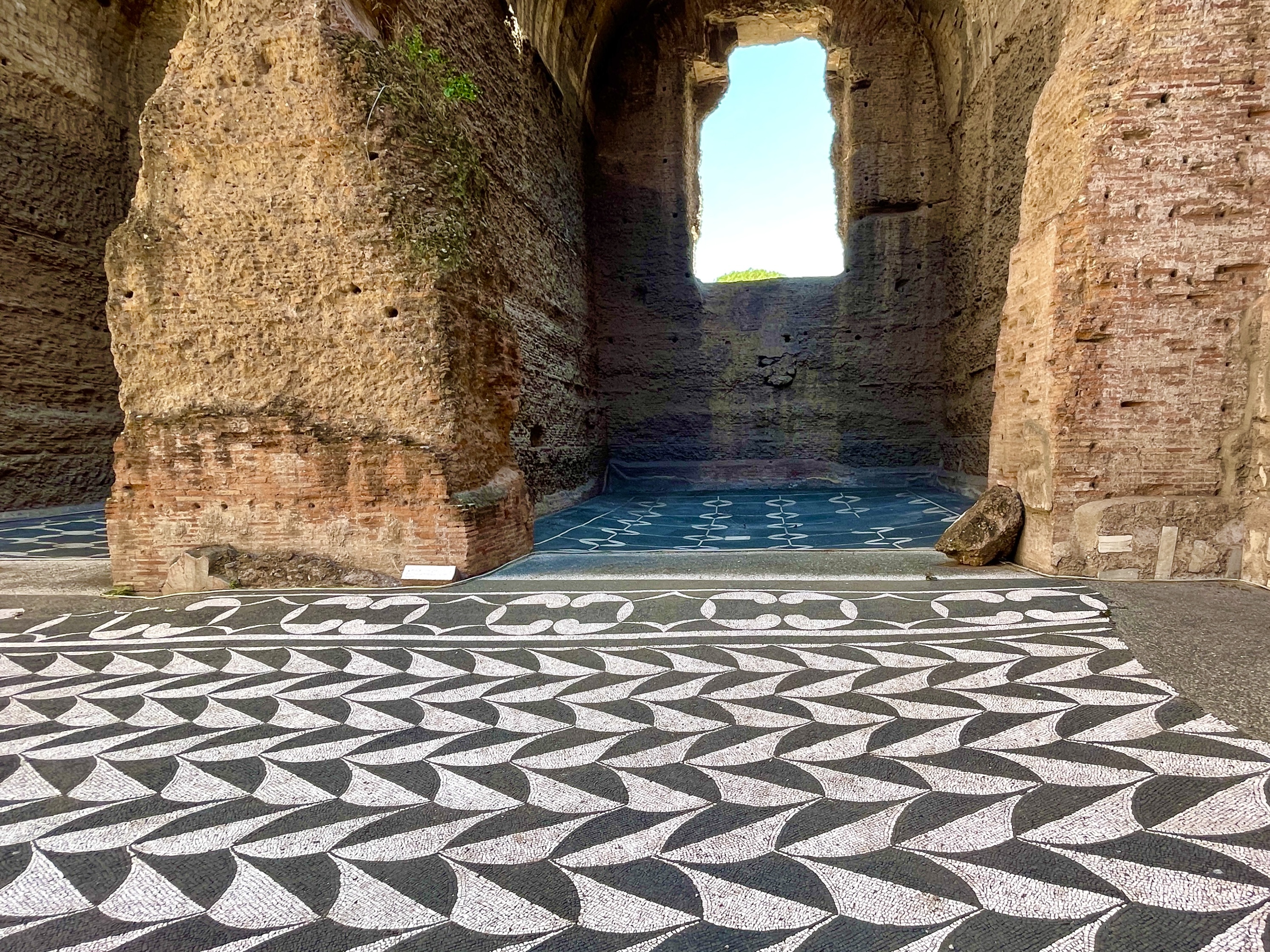 Rome Exclusive Caracalla Bath Private Guided Tour VIP Entry – Image 2 | WeShare