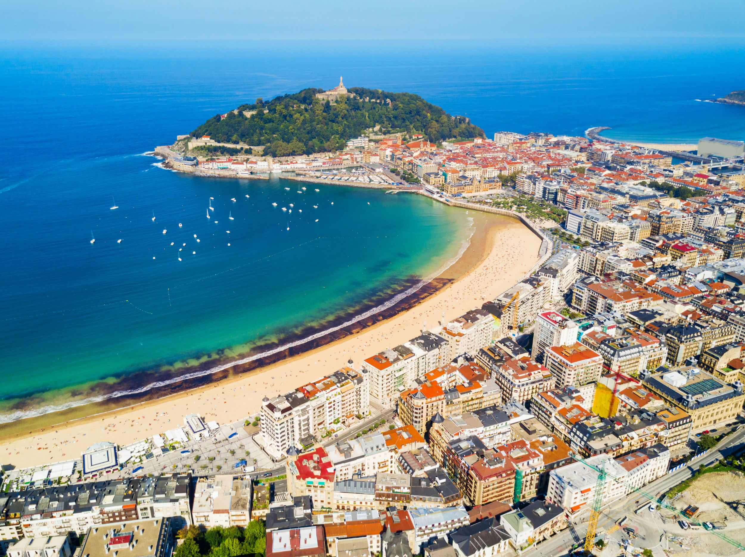 (Monday) PAMPLONA-SAN SEBASTIAN-BILBAO-SANTANDER (290 km)
