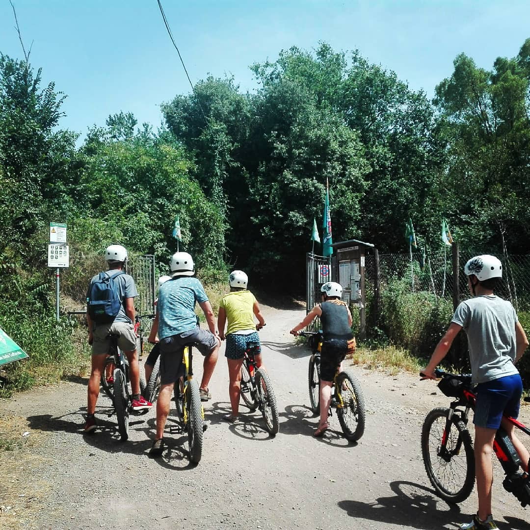 Appian Way Bike Tour with Park of the Aqueducts and the Roman Countryside - Photo 15
